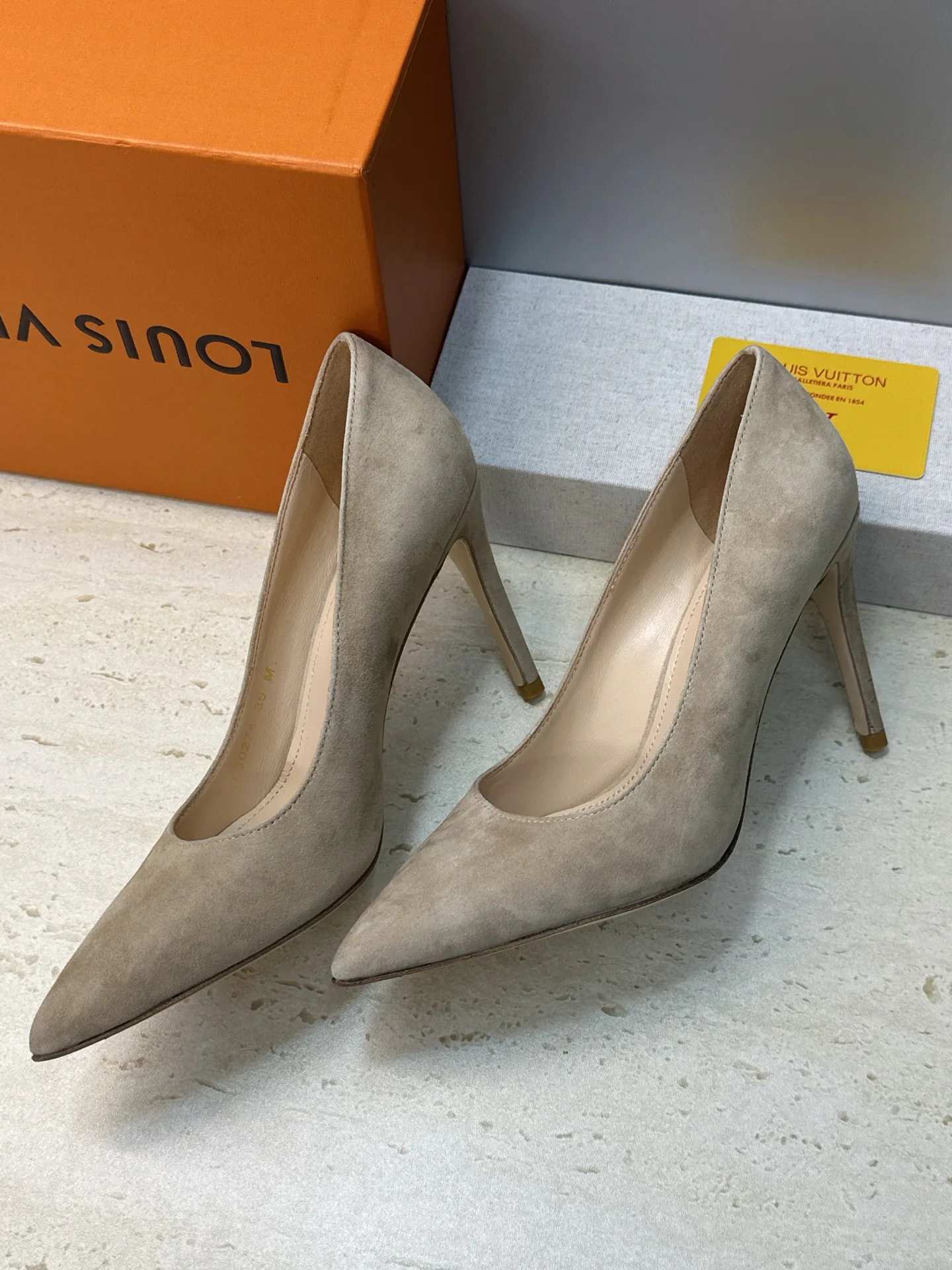 Туфли Женские Louis Vuitton 13346476