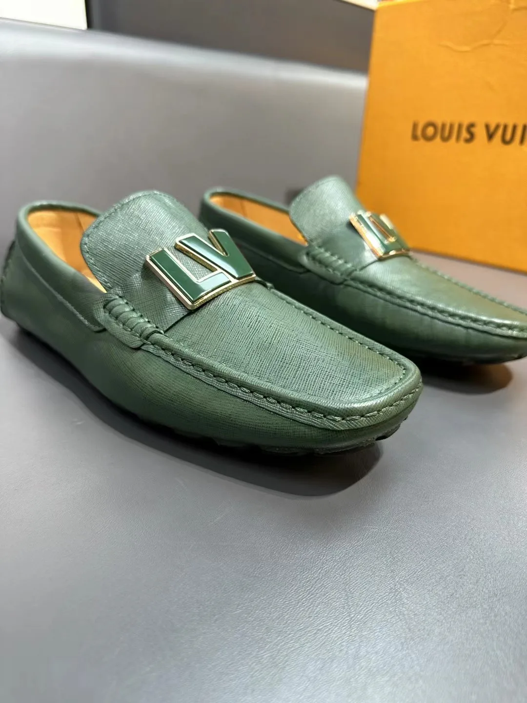 Мокасины Мужские Louis Vuitton 881704