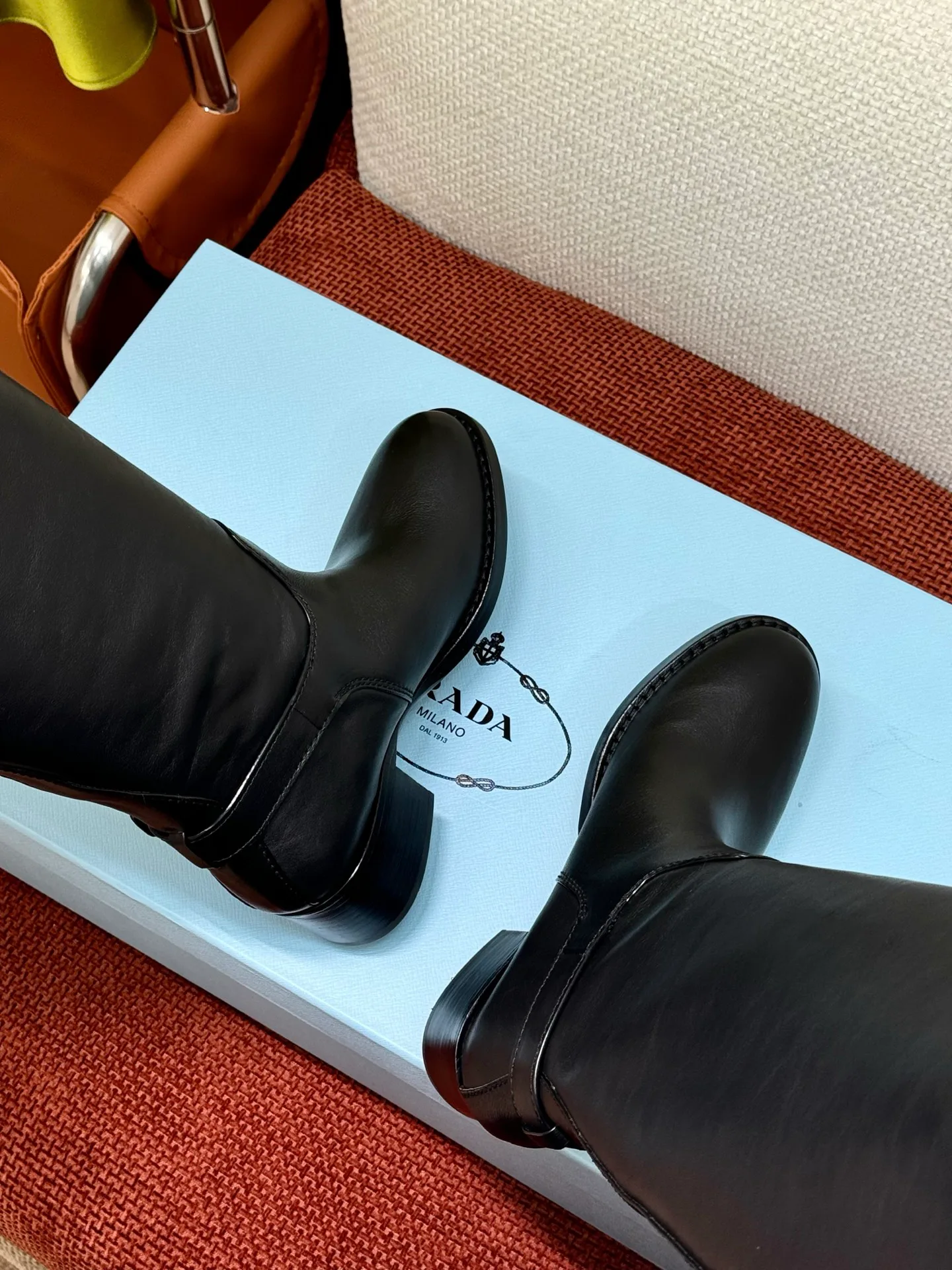 Сапоги Женские Prada 19105746
