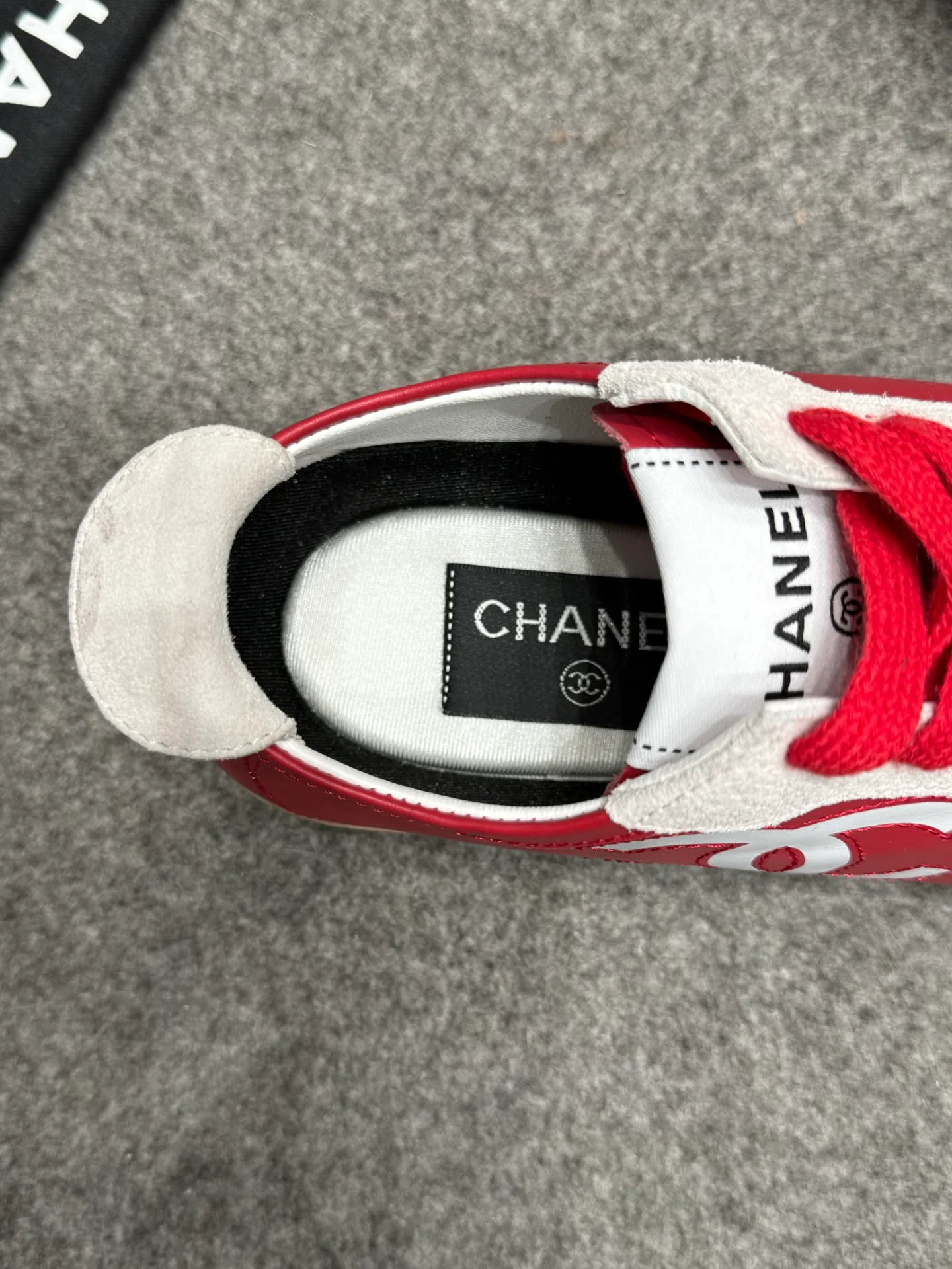 Кроссовки Женские Chanel 11025652