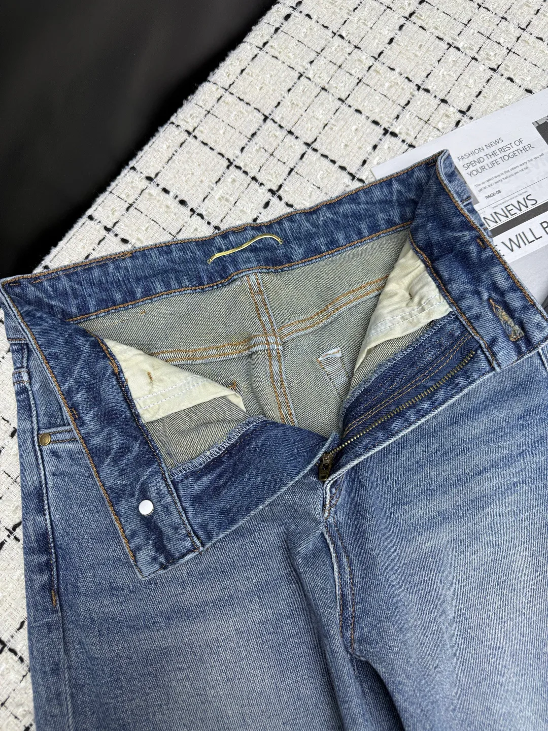 Джинсы Женские Saint Laurent 18864298