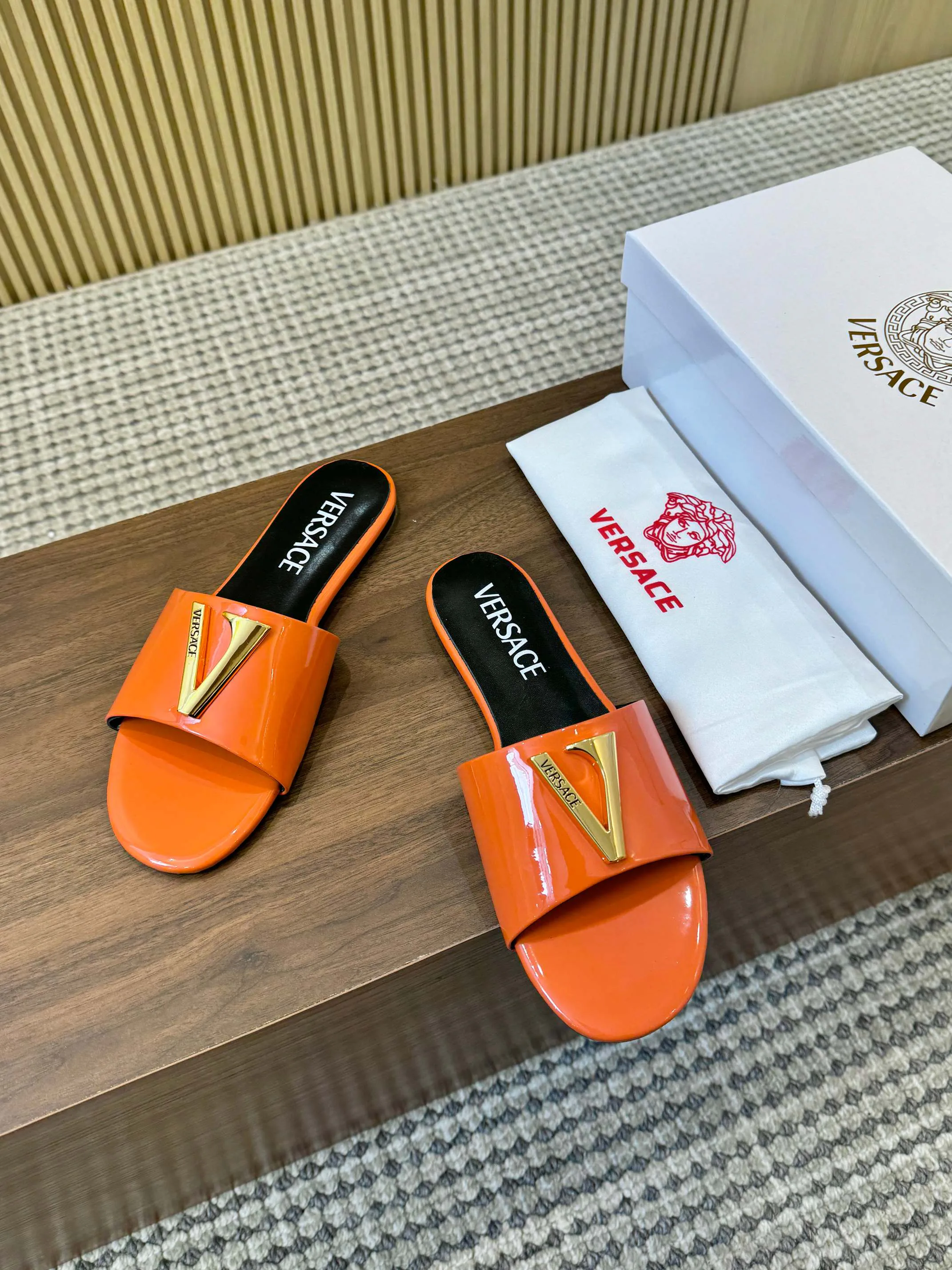 Сандалии Женские Versace 11705803