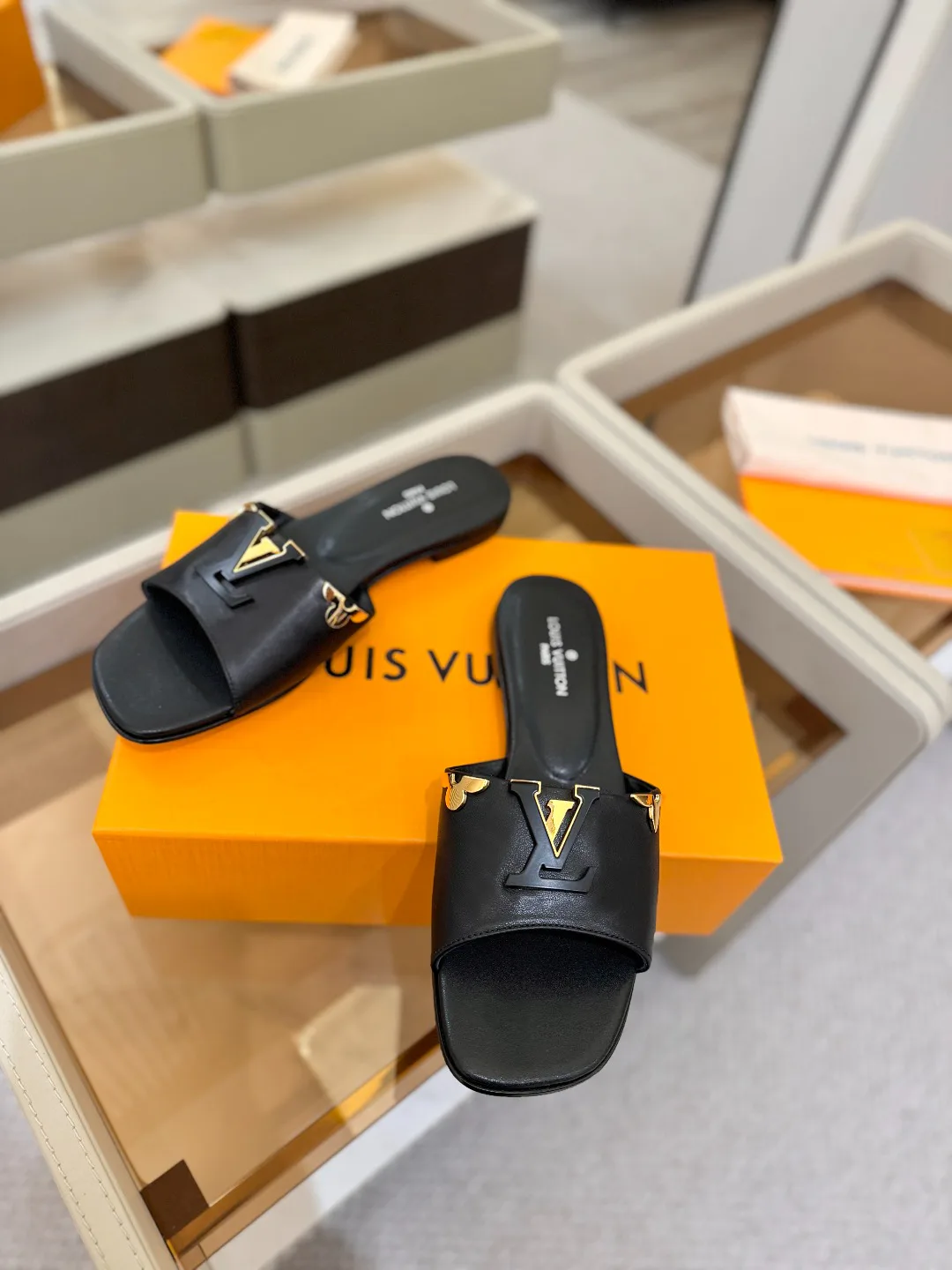Сандалии Женские Louis Vuitton 9865284