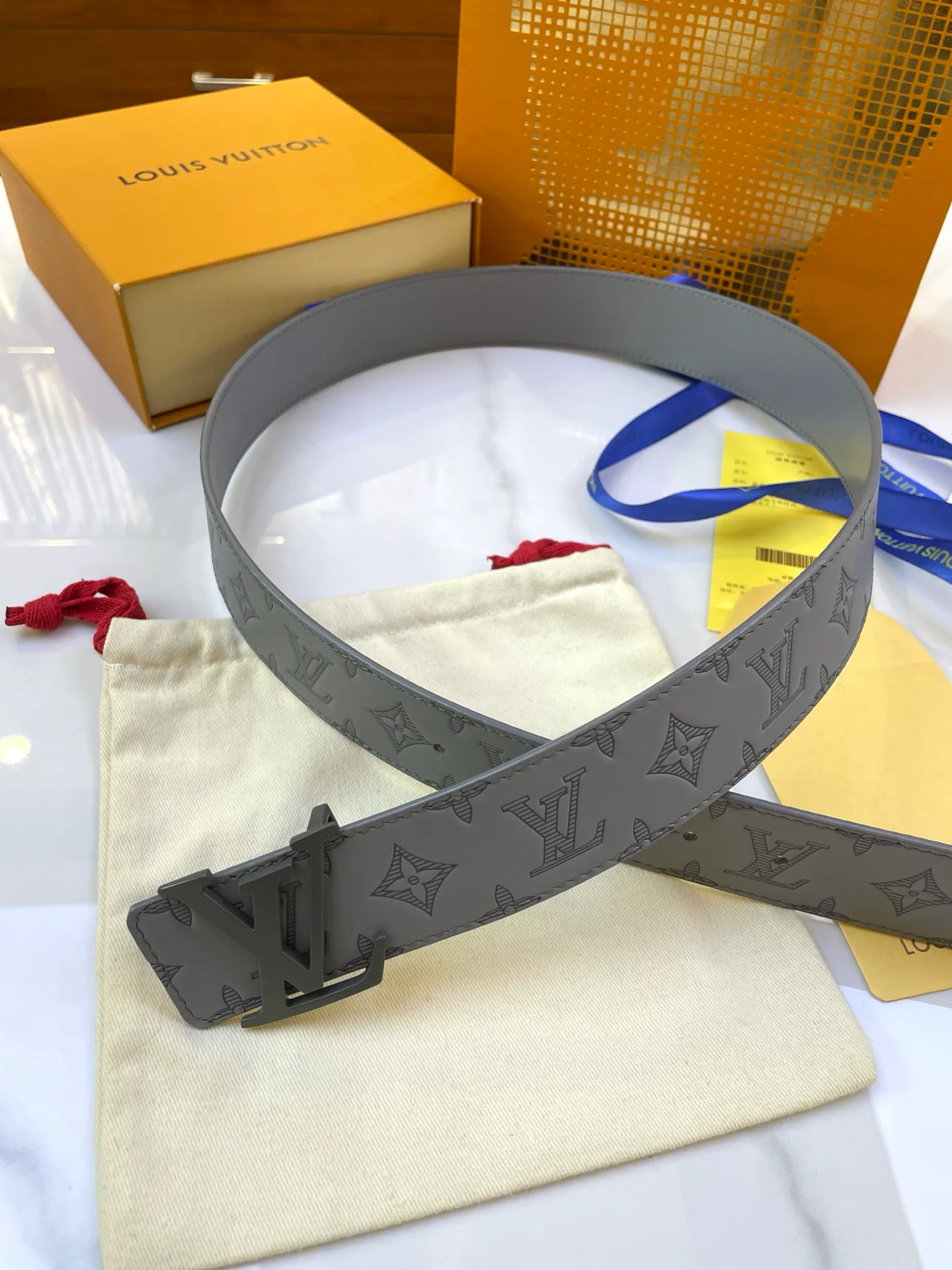 Ремни Louis Vuitton 76705