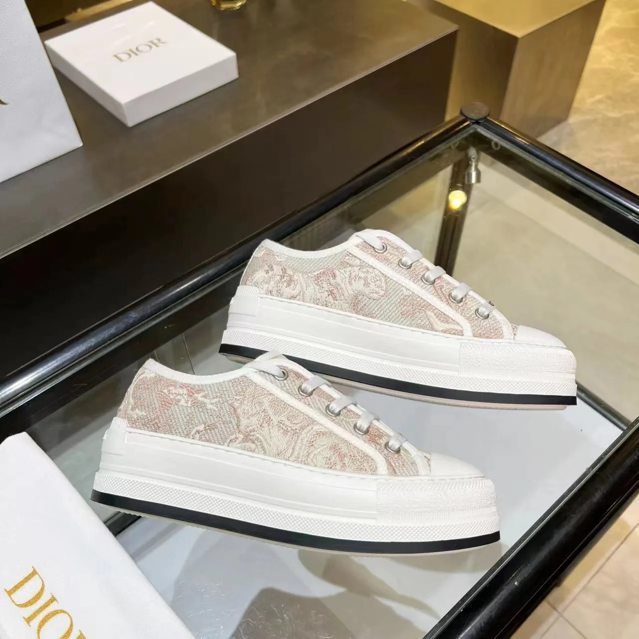 Кроссовки Женские Christian Dior 11463103