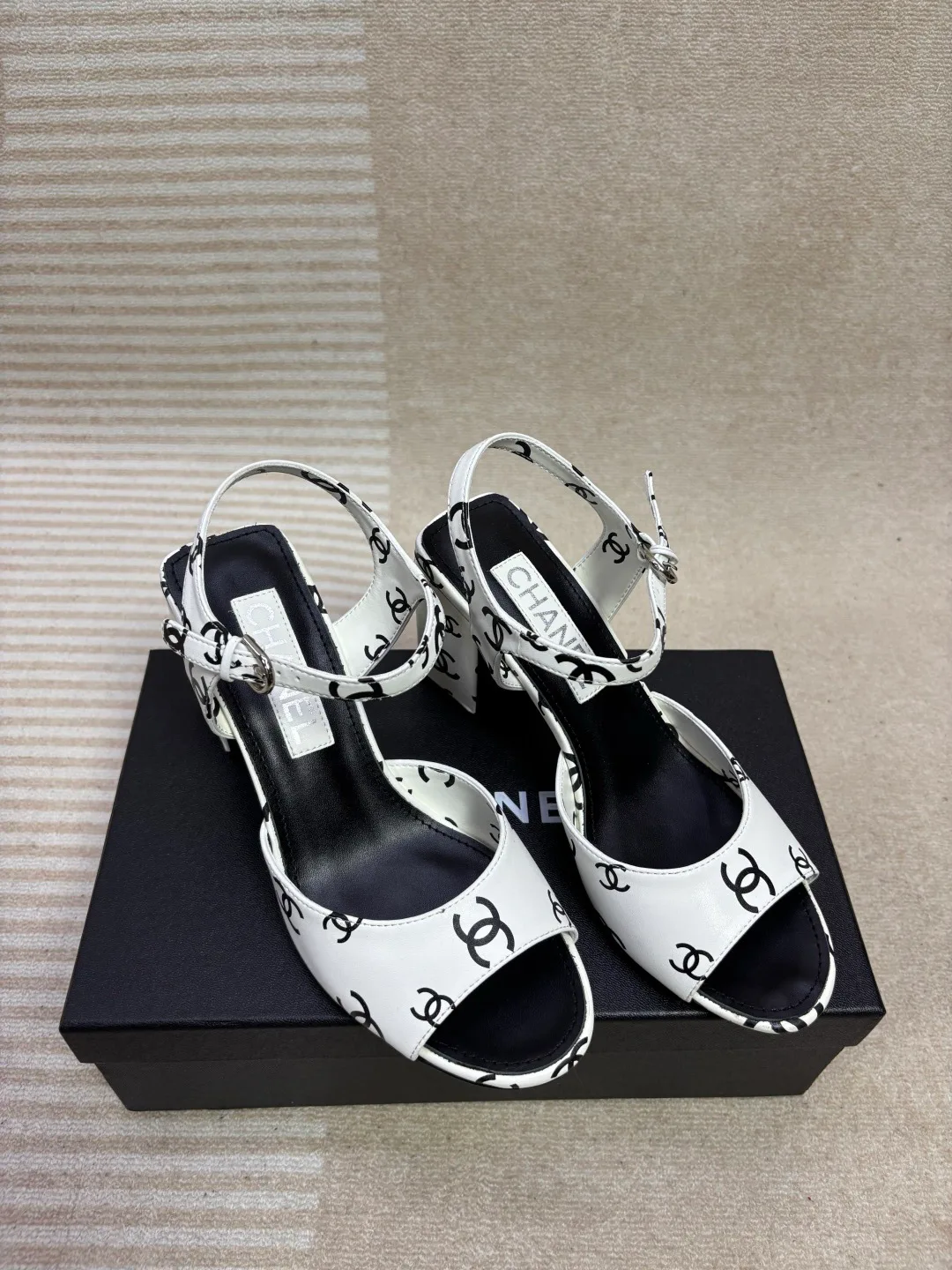 Босоножки Женские Chanel 18720728