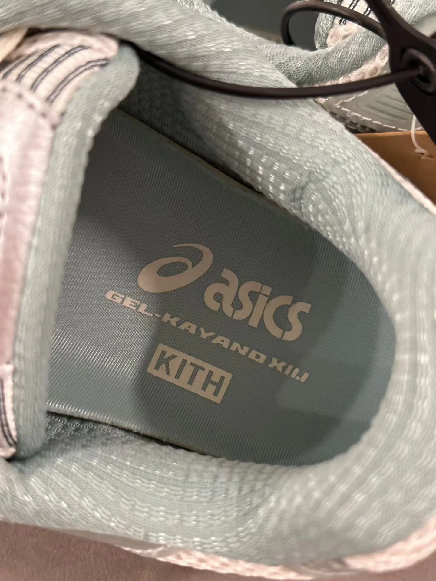 Кроссовки Женские Asics 17065410