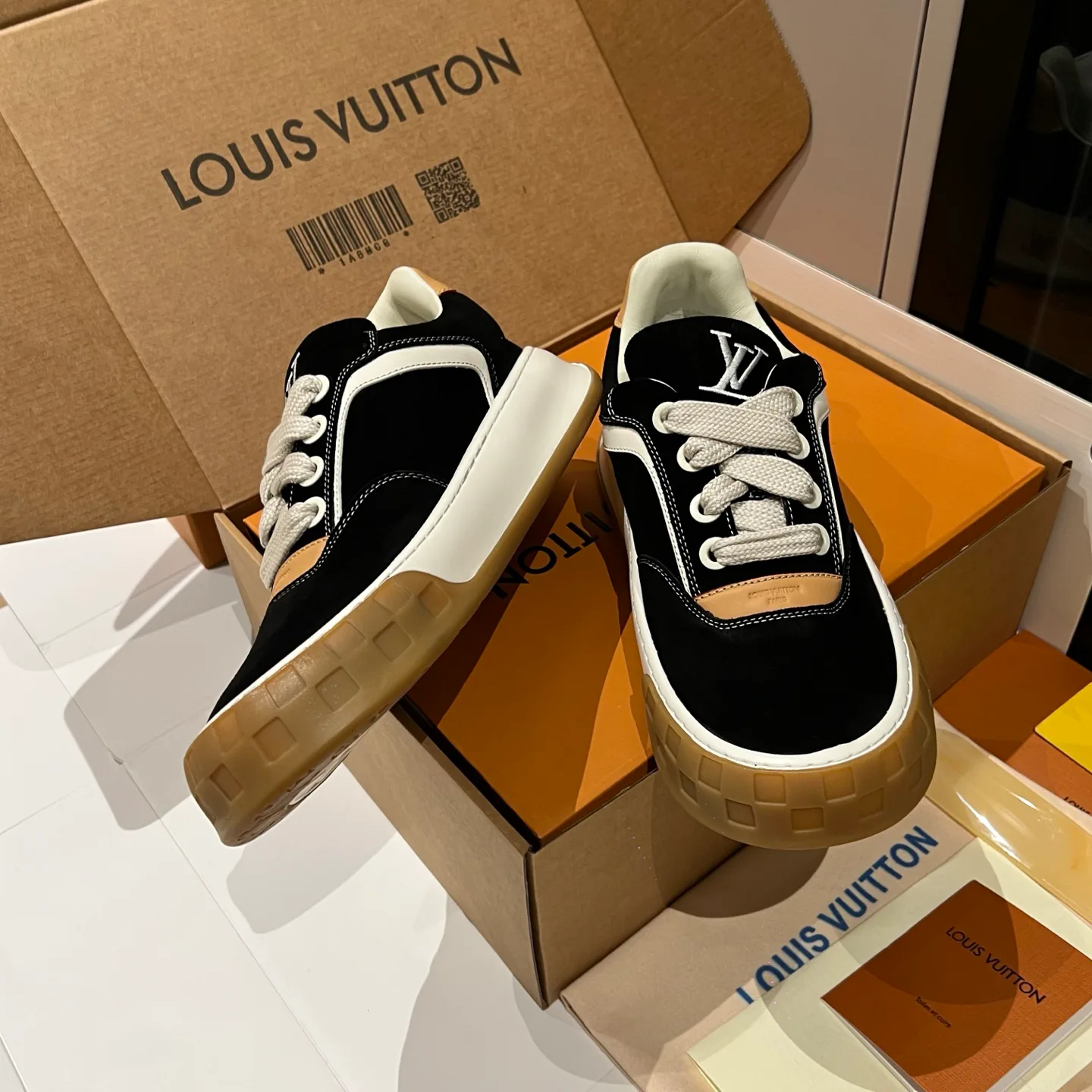 Кроссовки Женские Louis Vuitton 1412728