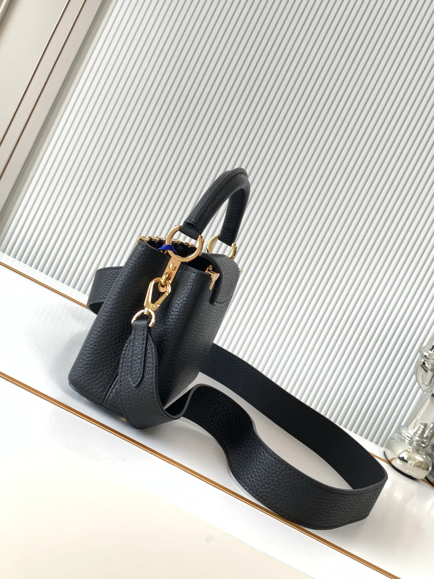 Классические Сумки Женские Louis Vuitton 17802975