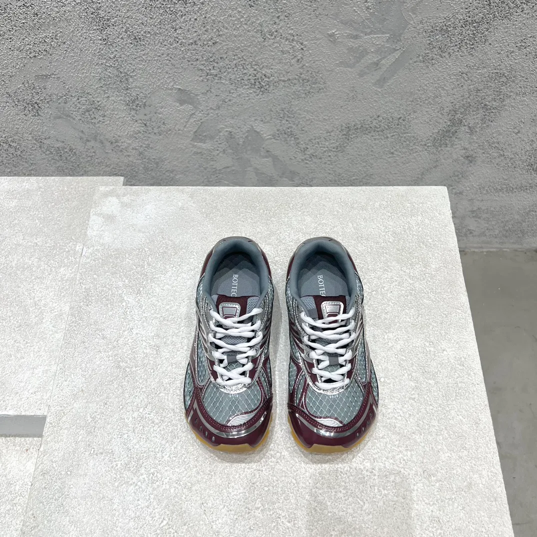 Кроссовки Женские Bottega Veneta 11565950