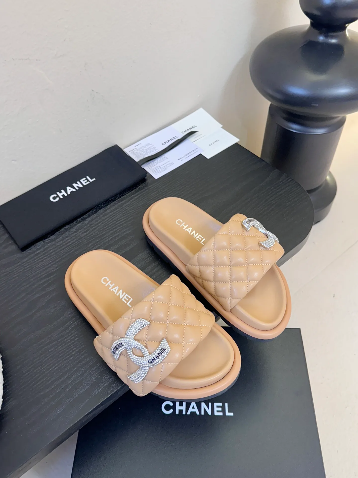 Шлепанцы Женские Chanel 1590886