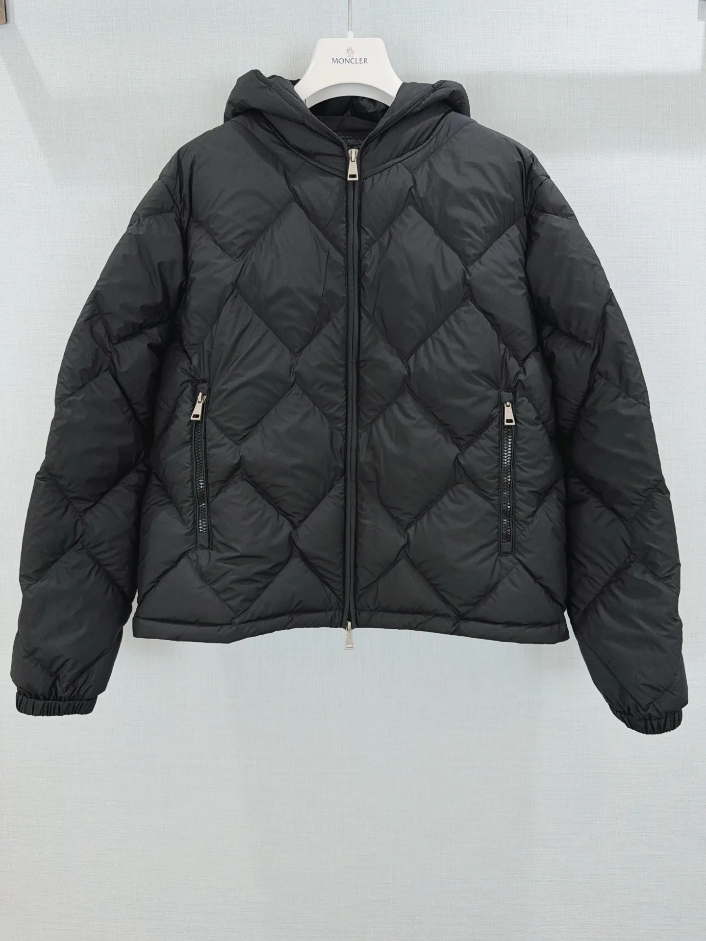 Куртки И Пуховики Женские Moncler 18571746