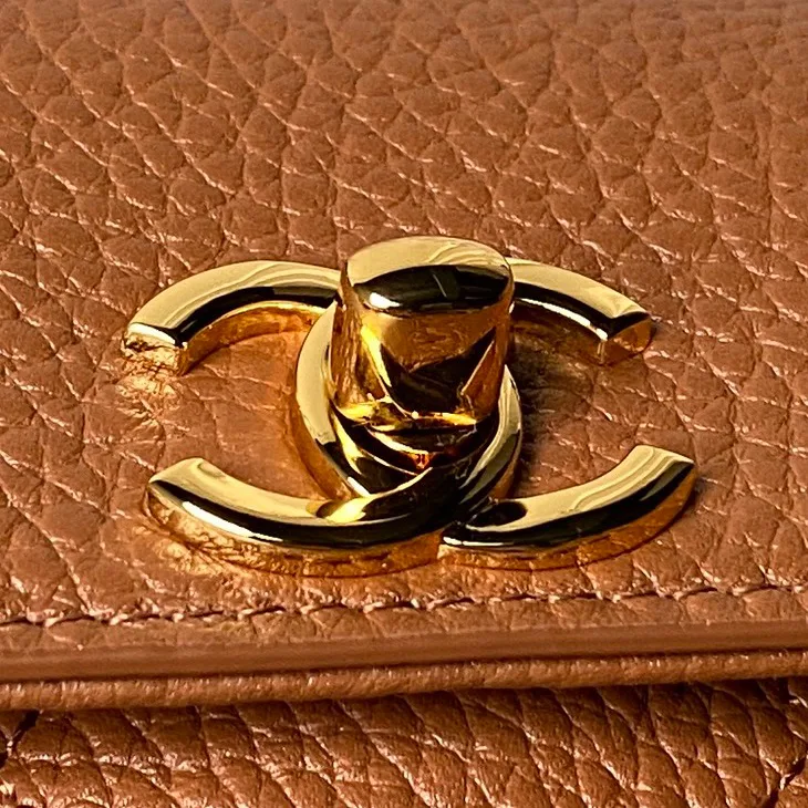 Классические Сумки Женские Chanel 18207857