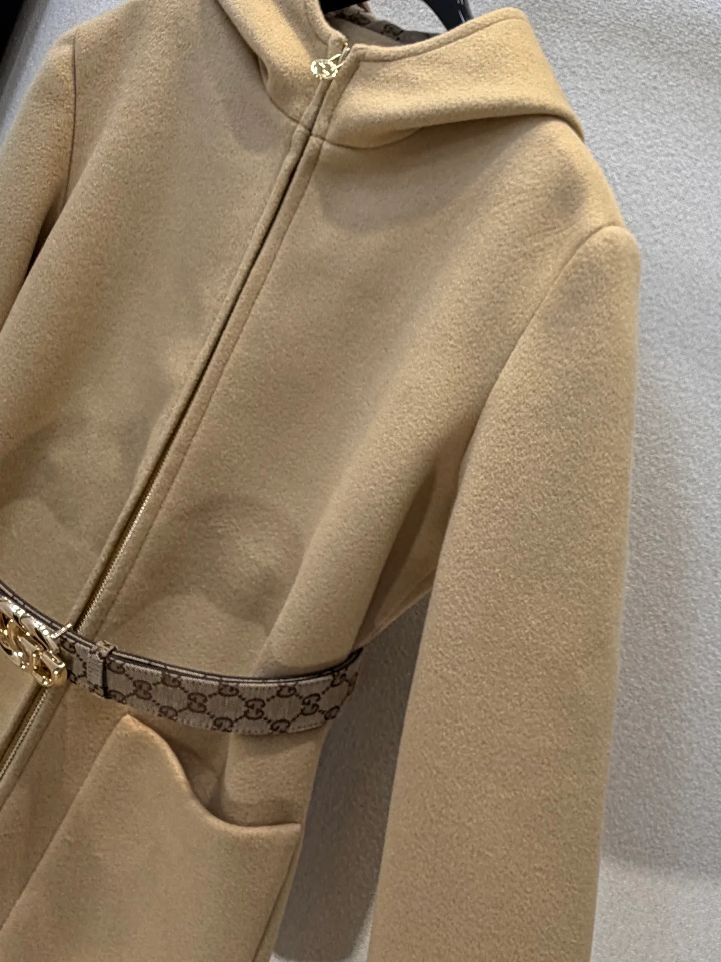 Пальто Женские Gucci 19627834