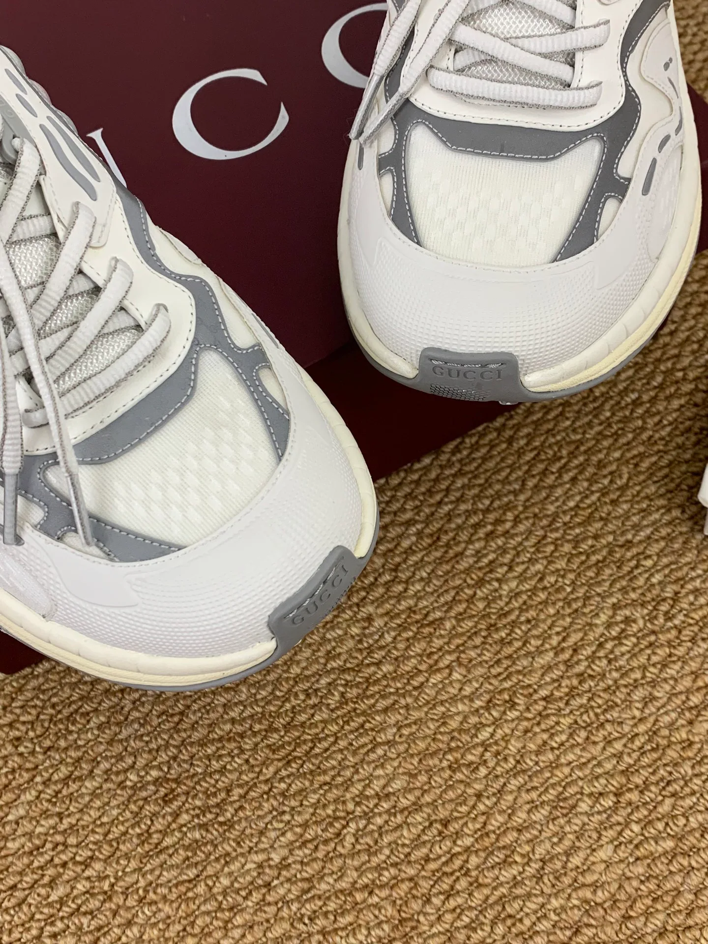 Кроссовки Женские Gucci 17545256