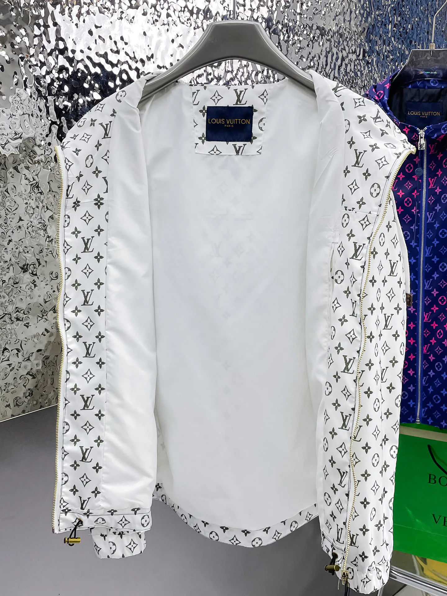 Куртки И Пуховики Мужские Louis Vuitton 9352348