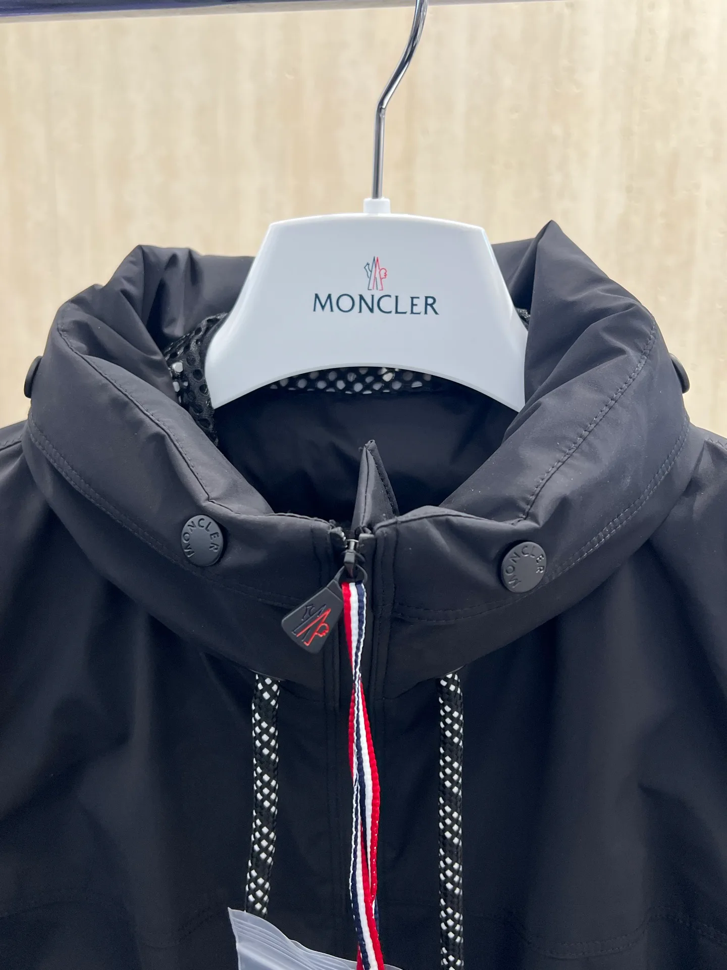 Куртки И Пуховики Женские Moncler 19185581