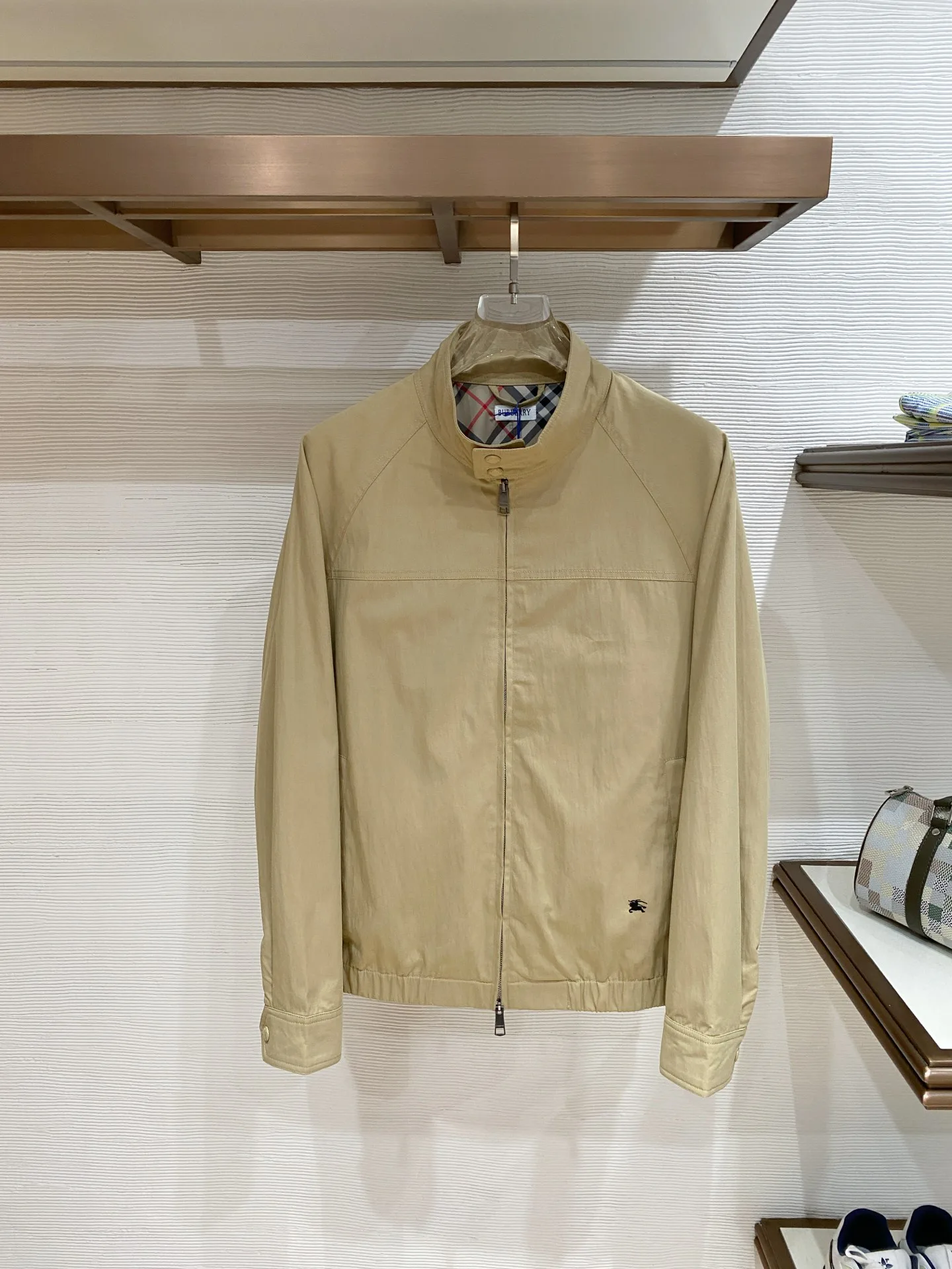 Куртки И Пуховики Мужские Burberry 11504087