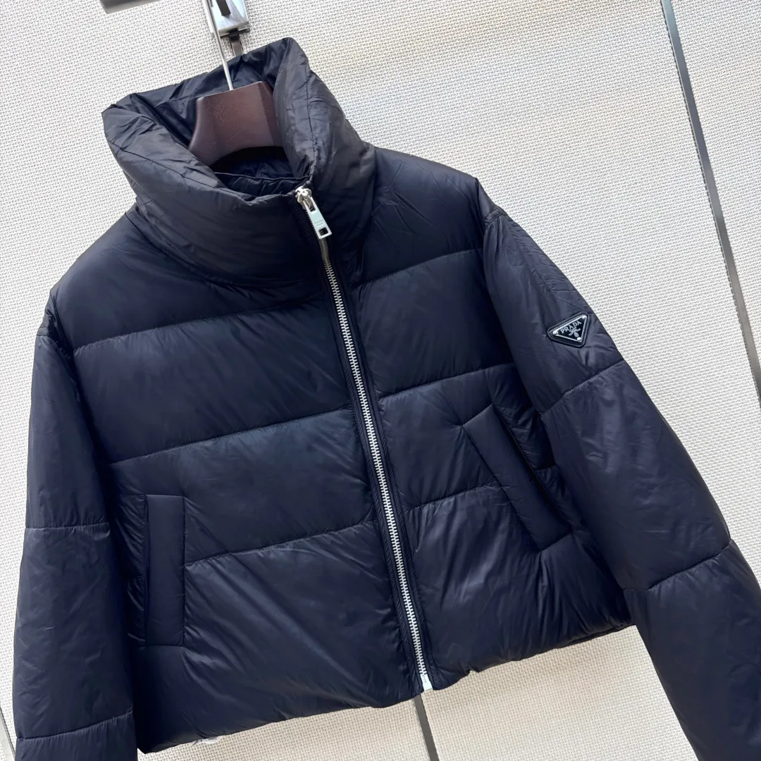 Куртки И Пуховики Женские Prada 18438382