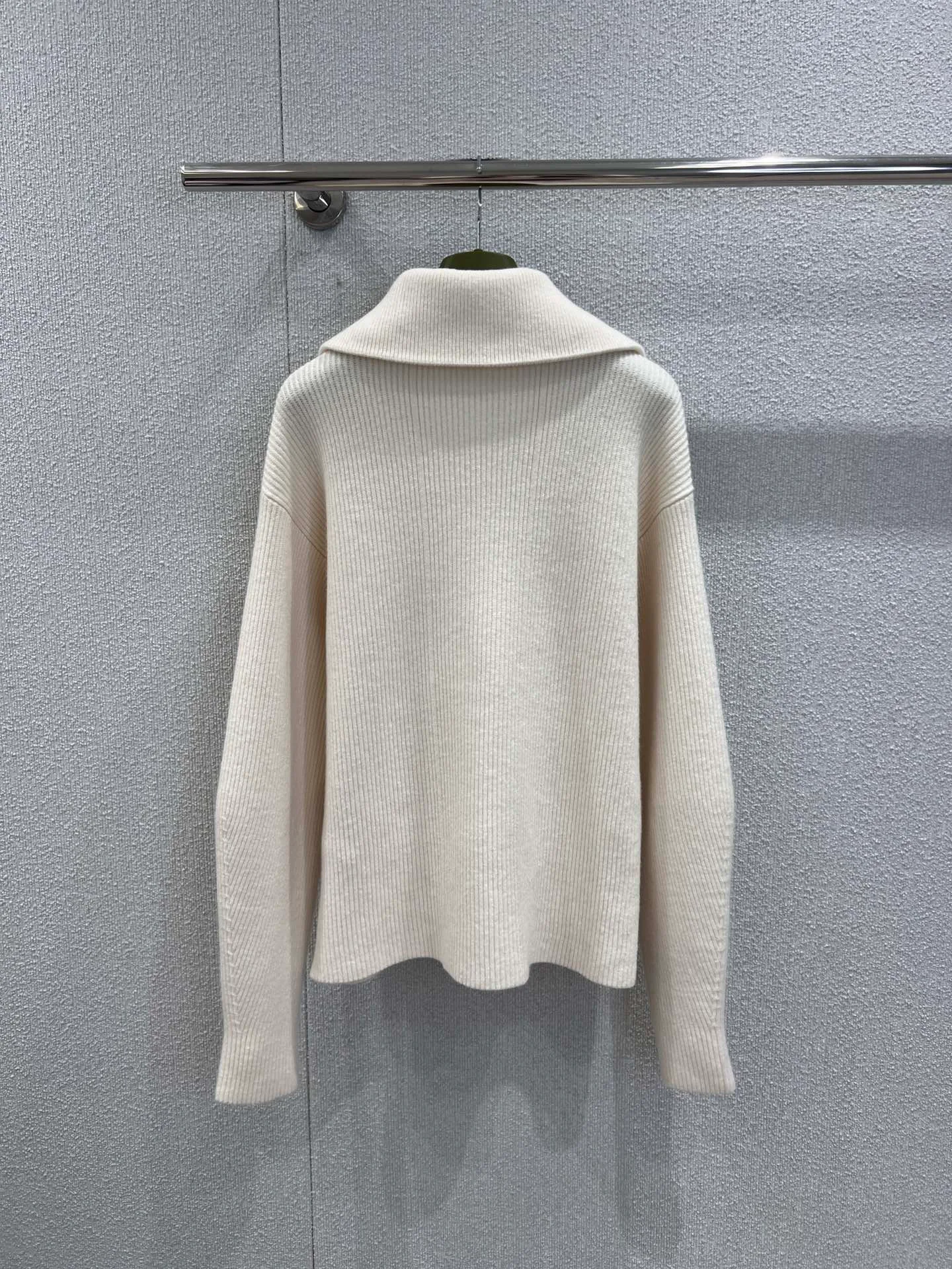 Джемперы И Свитеры Женские Gucci 810544