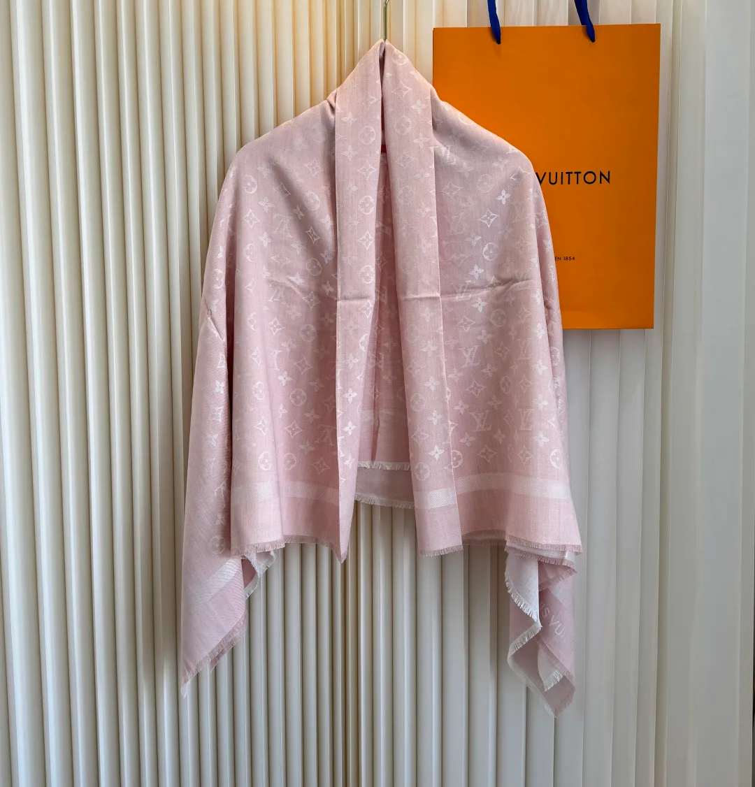 Шарфы Louis Vuitton 17935859