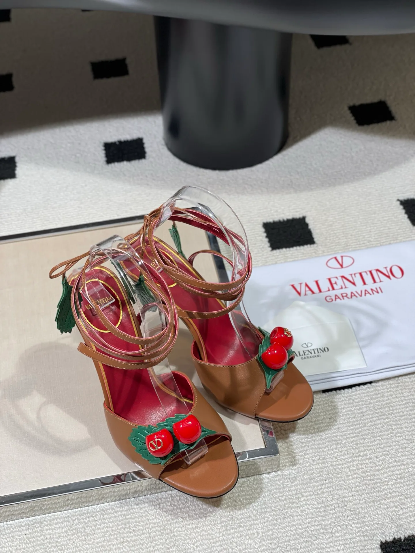 Босоножки Женские Valentino 13189670