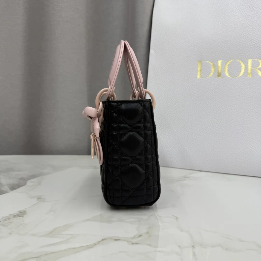 Классические Сумки Женские Christian Dior 17463949