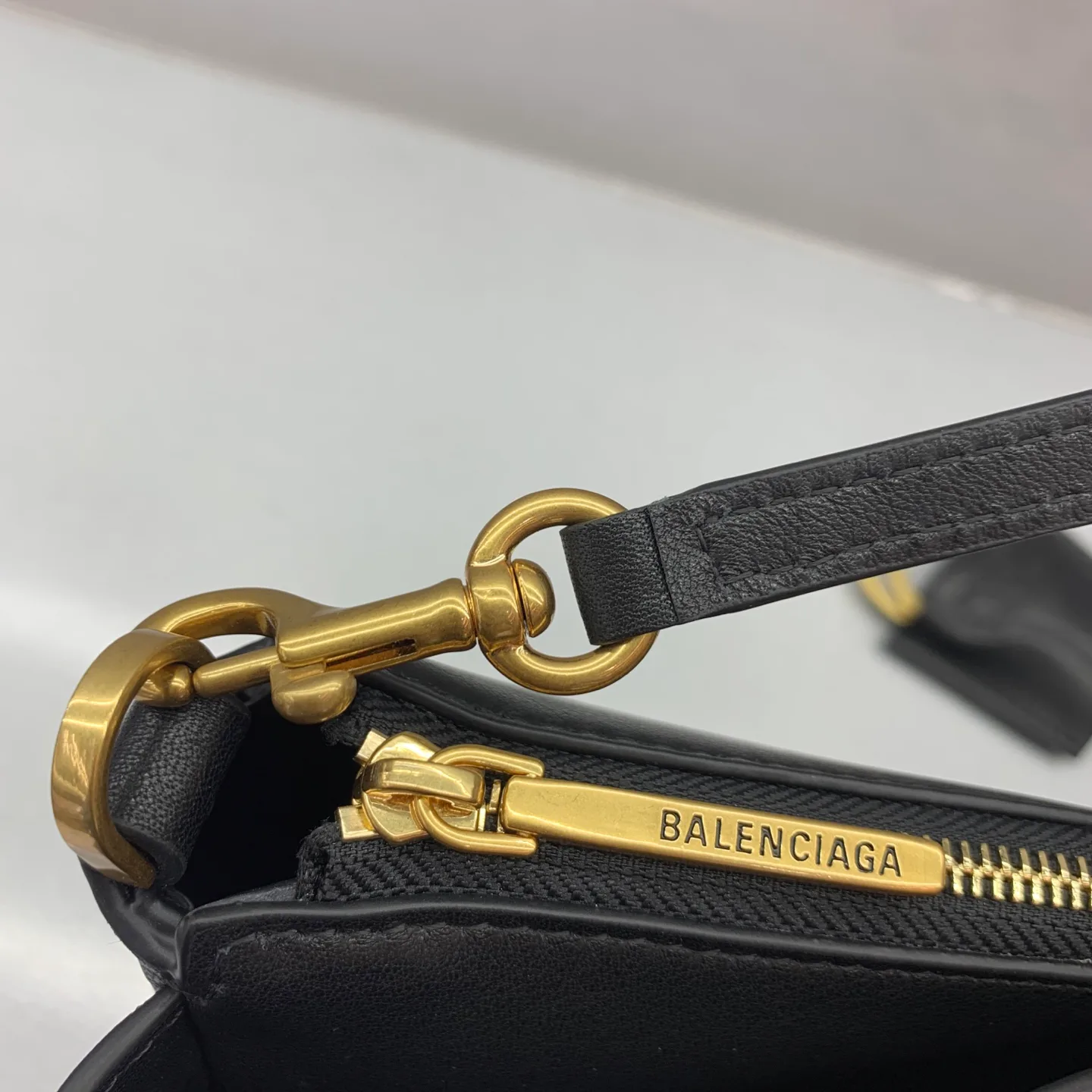 Клатчи Женские Balenciaga 11864108
