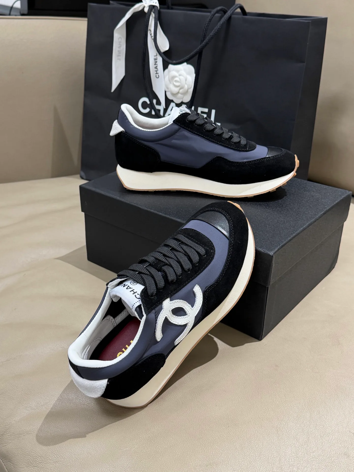 Кроссовки Женские Chanel 11388905