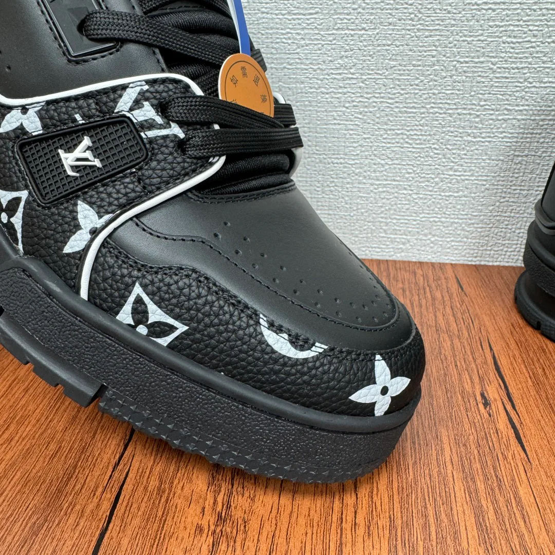 Кроссовки Мужские Louis Vuitton 5892090