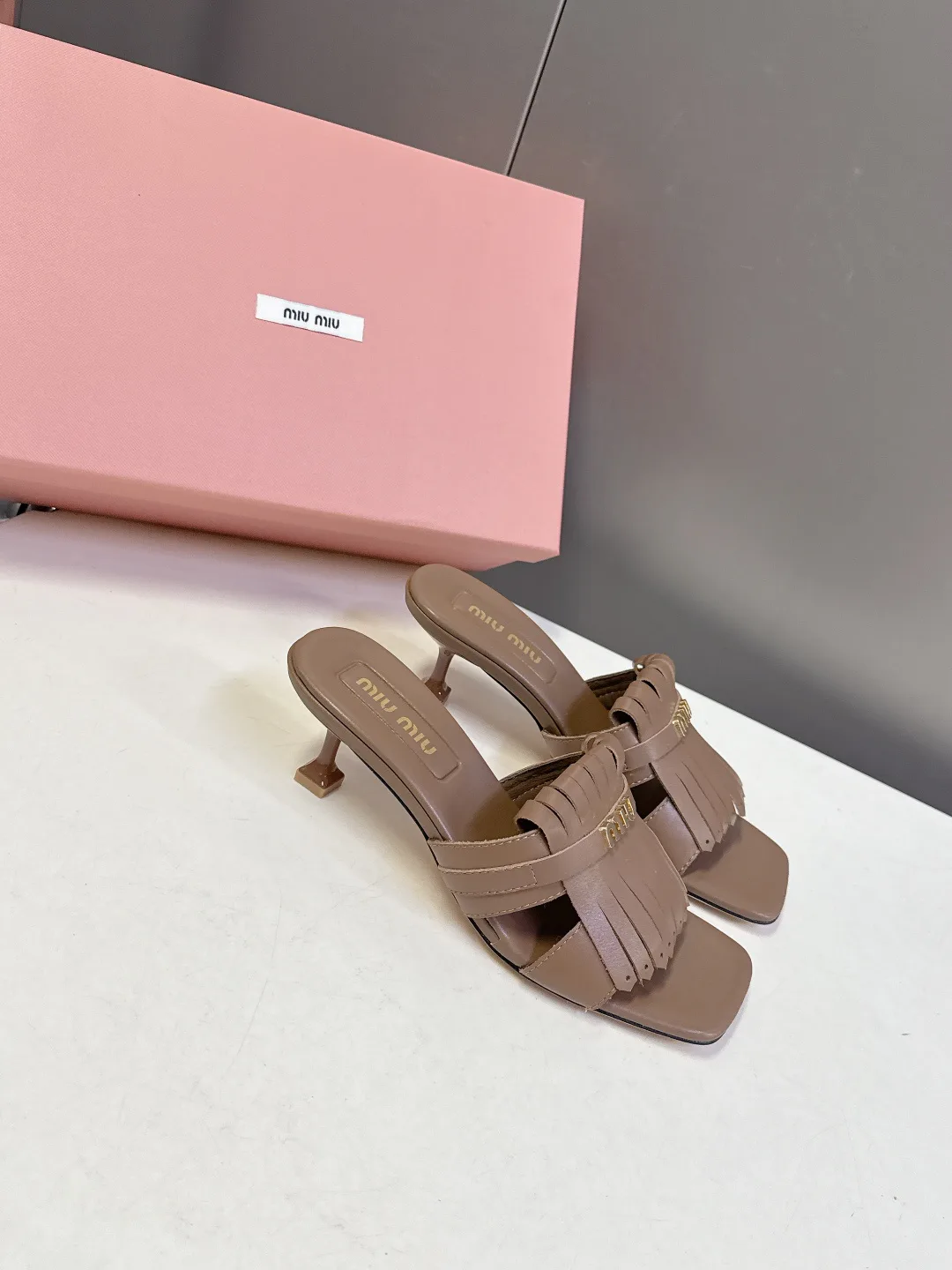 Босоножки Женские Miu Miu 1895111