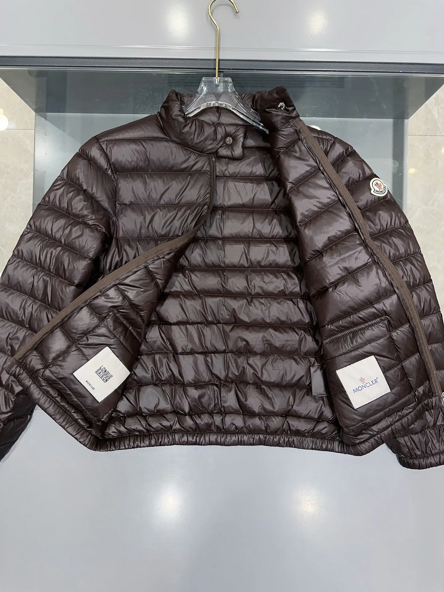 Куртки И Пуховики Женские Moncler 19084324