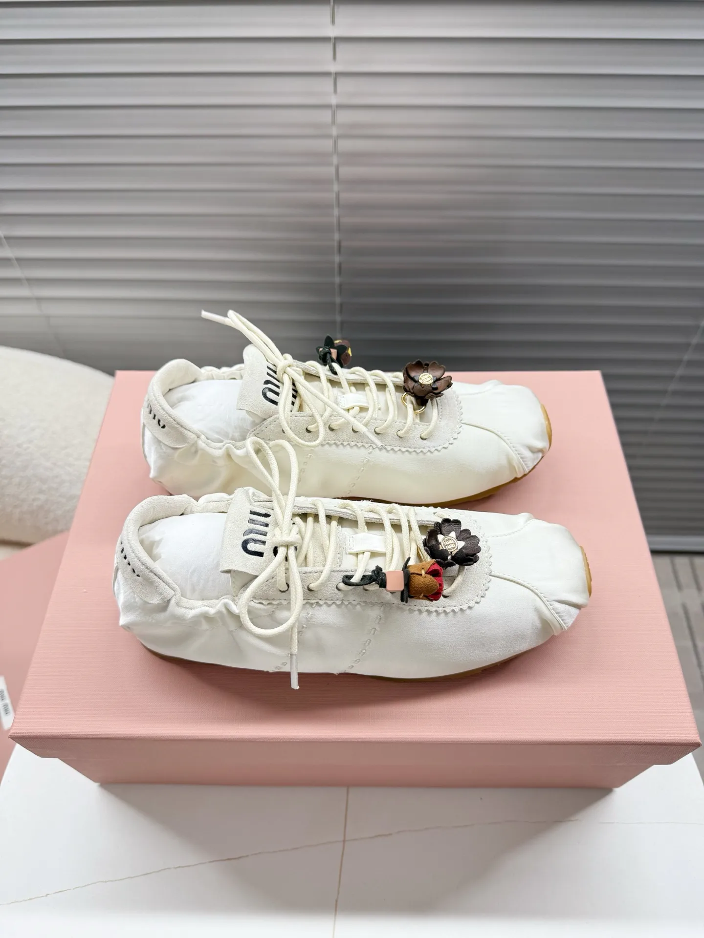 Кроссовки Женские Miu Miu 3742523