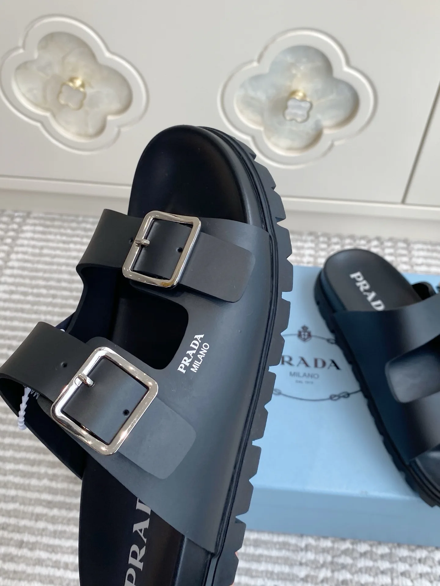 Сандалии Женские Prada 13151723