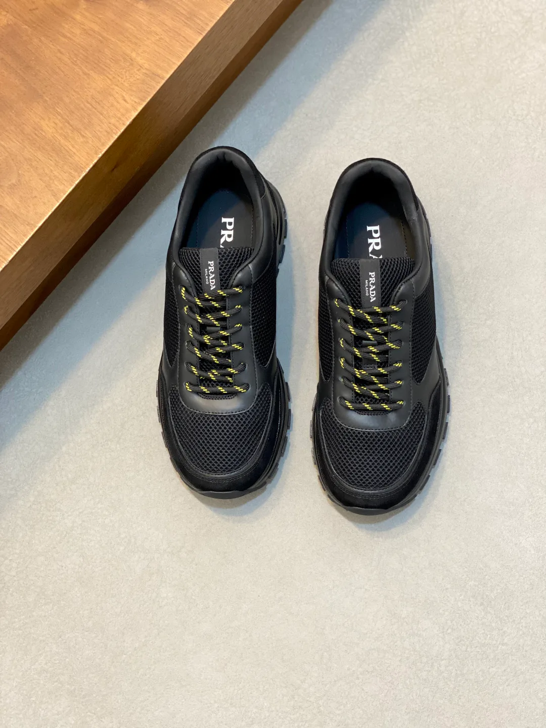 Кроссовки Мужские Prada 13436026