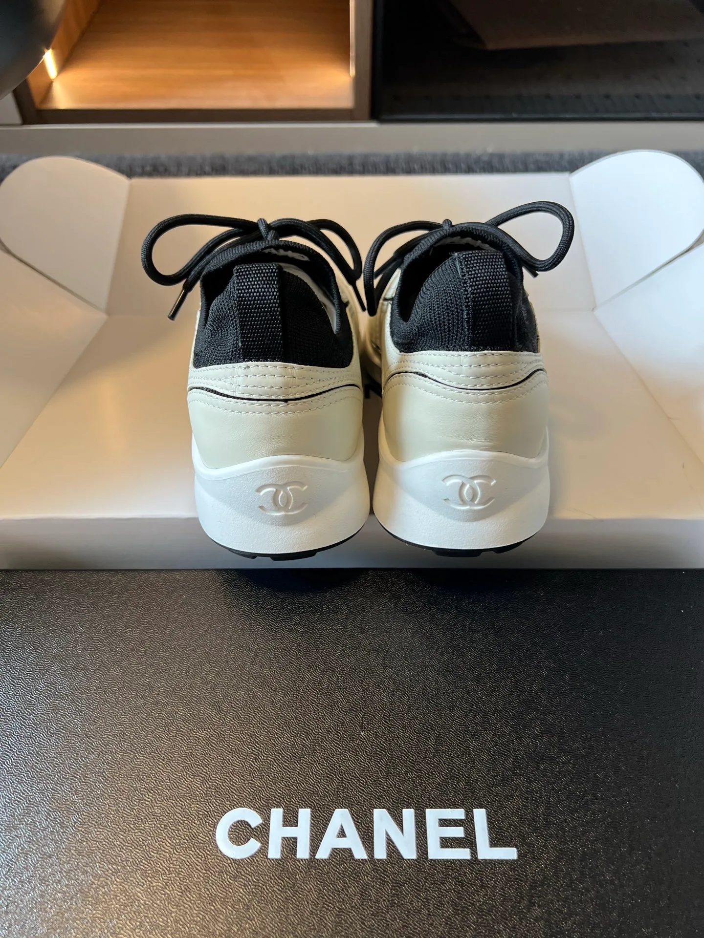 Кроссовки Женские Chanel 17793451