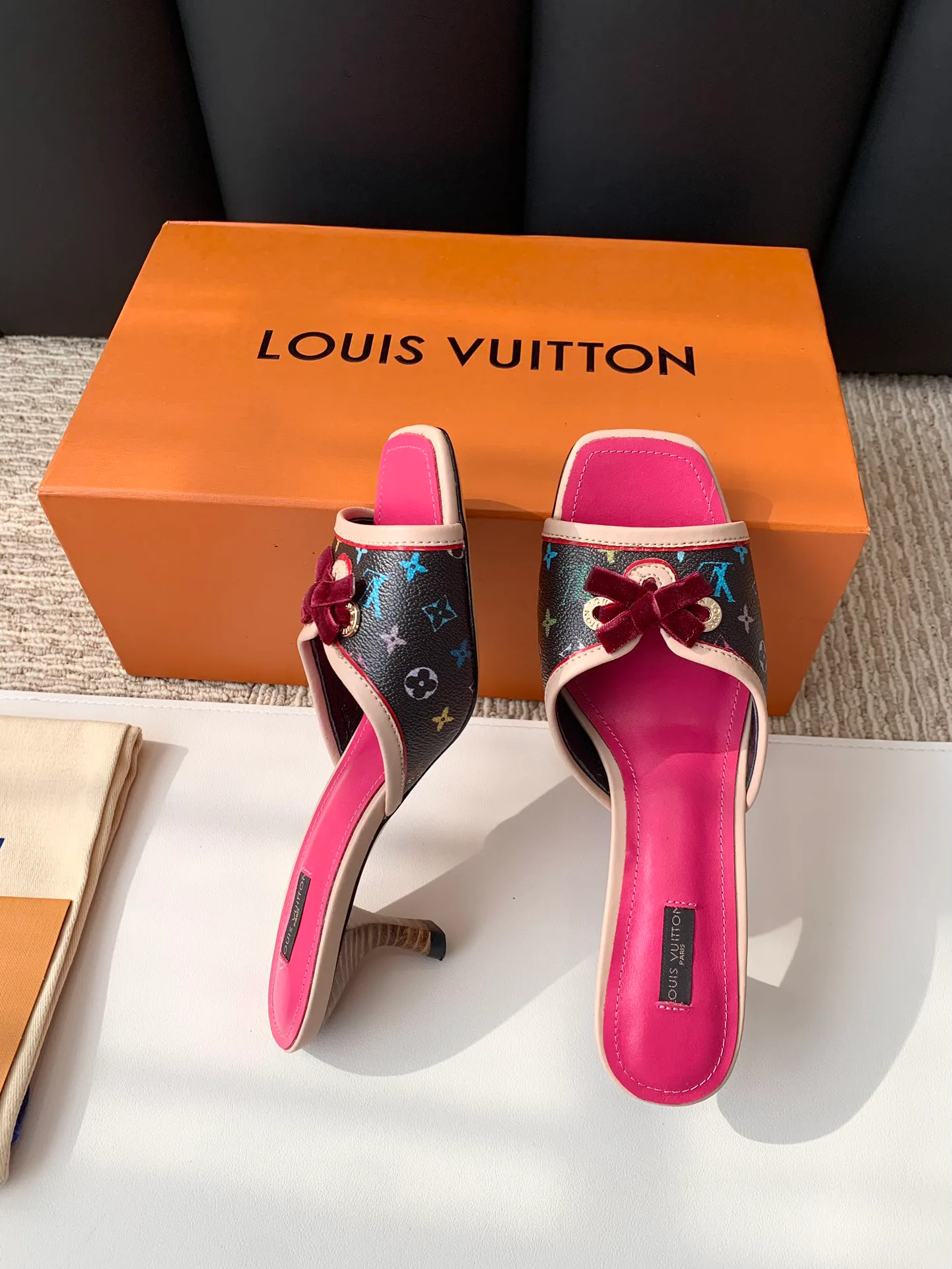 Туфли Женские Louis Vuitton 11263785