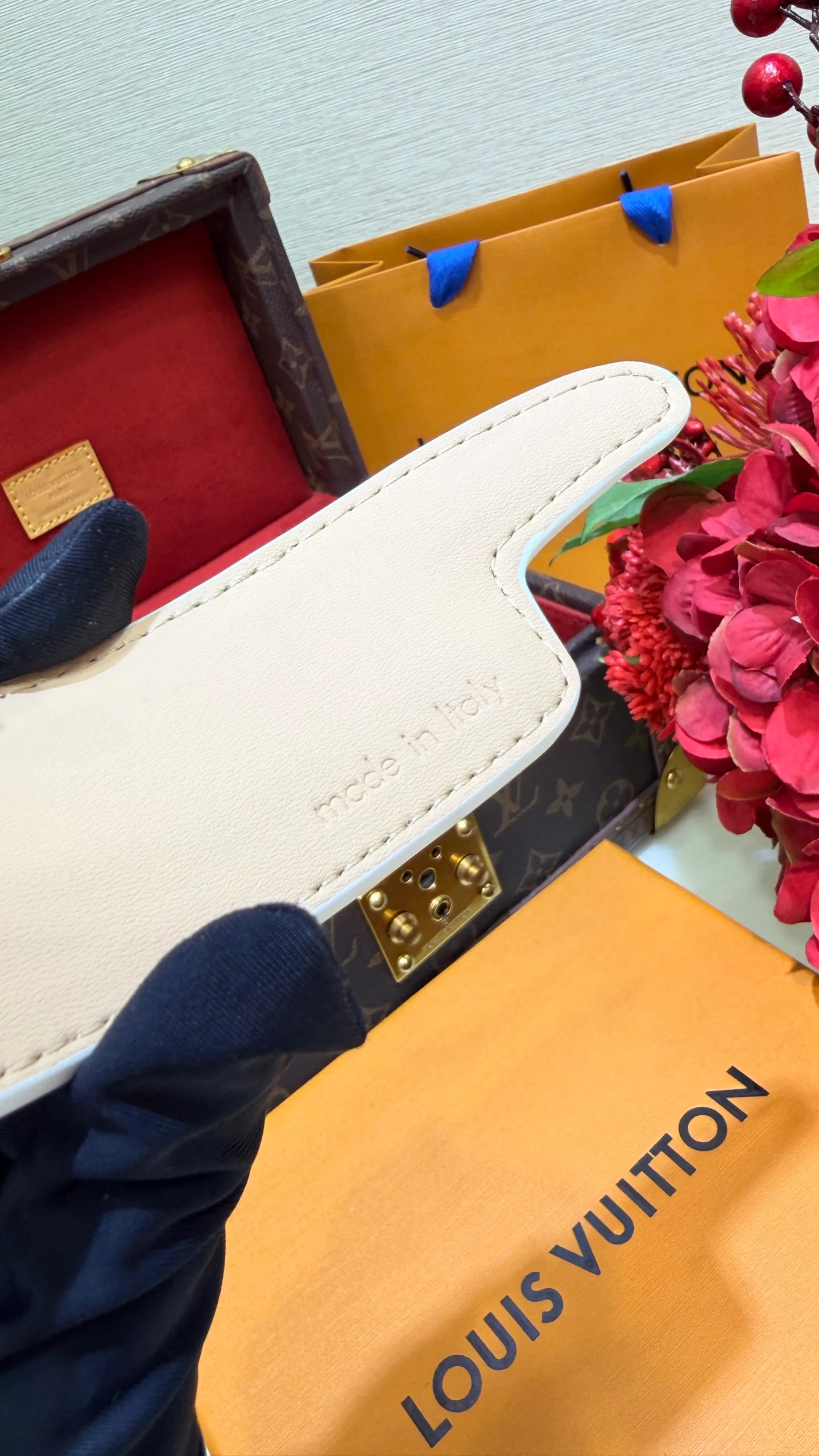 Головные Уборы Louis Vuitton 18202156
