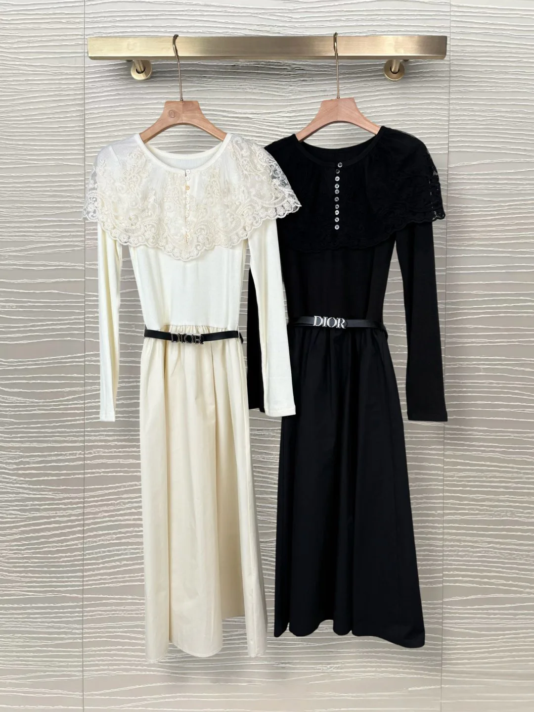 Платья Женские Christian Dior 18561529