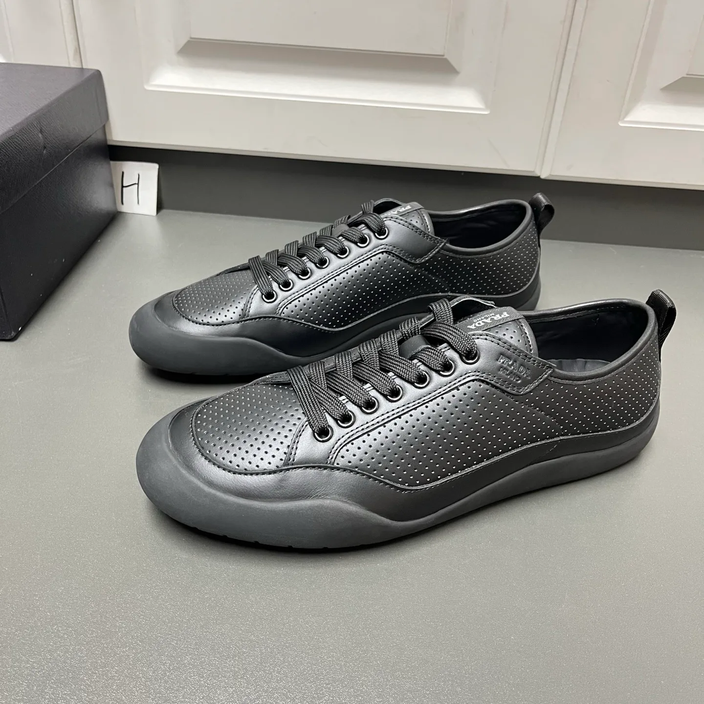 Кроссовки Мужские Prada 19417664