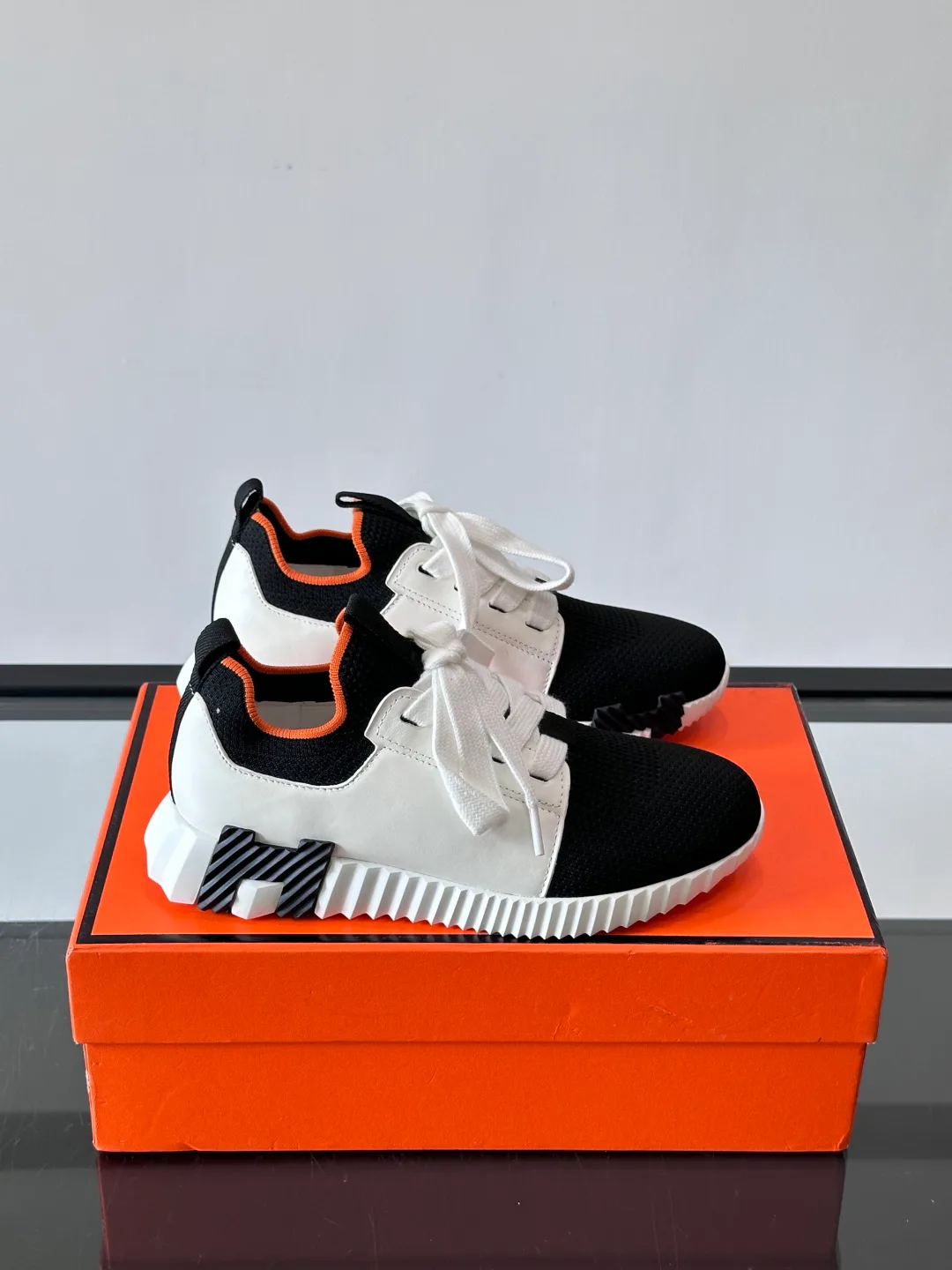 Кроссовки Женские Hermes 77597