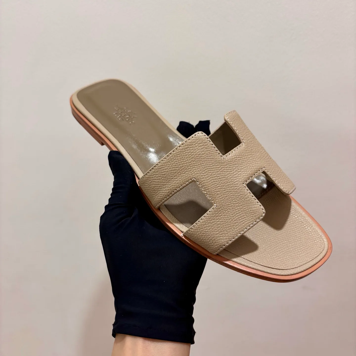 Шлепанцы Женские Hermes 135822