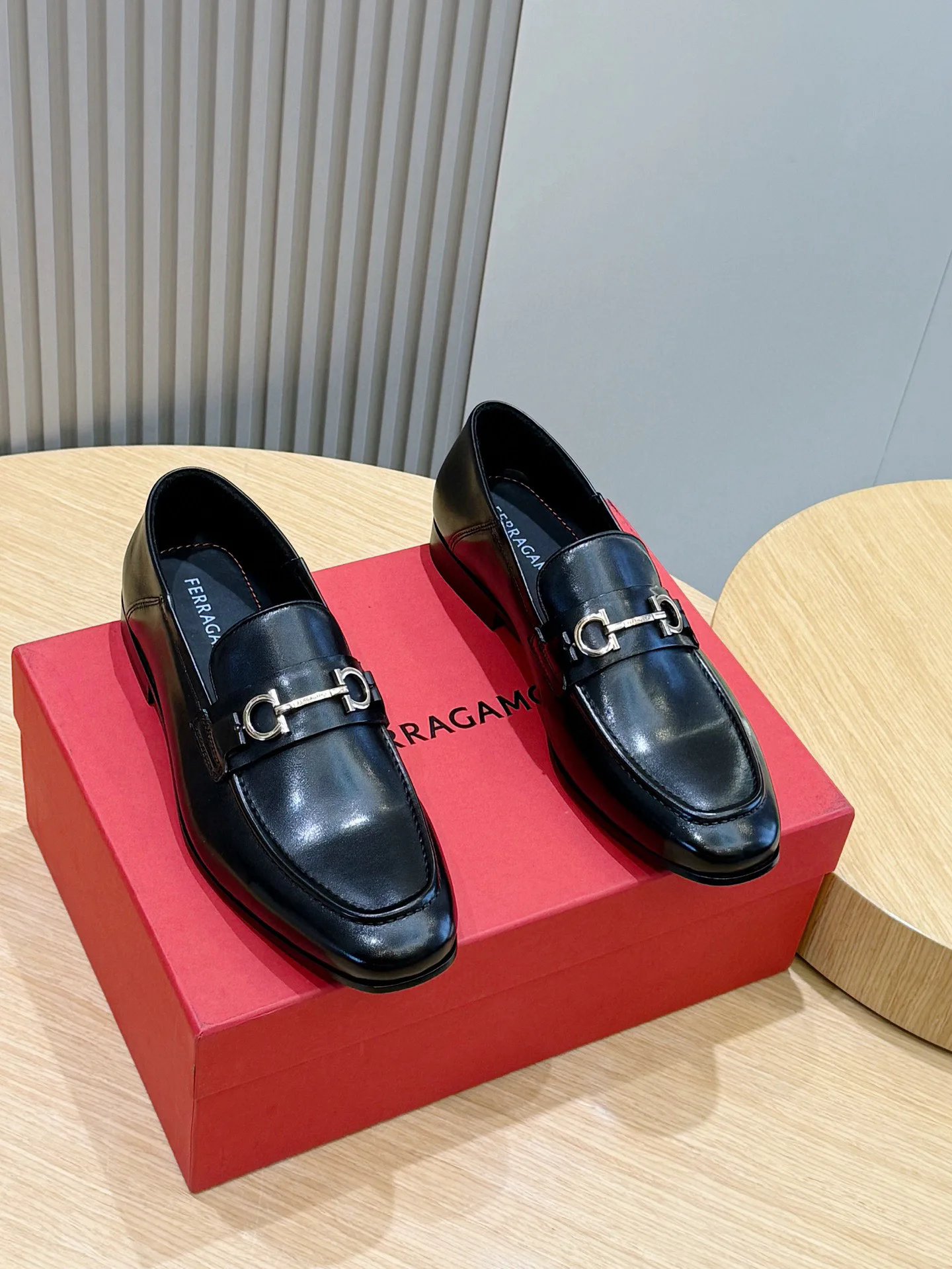 Лоферы И Туфли Мужские Salvatore Ferragamo 19236461