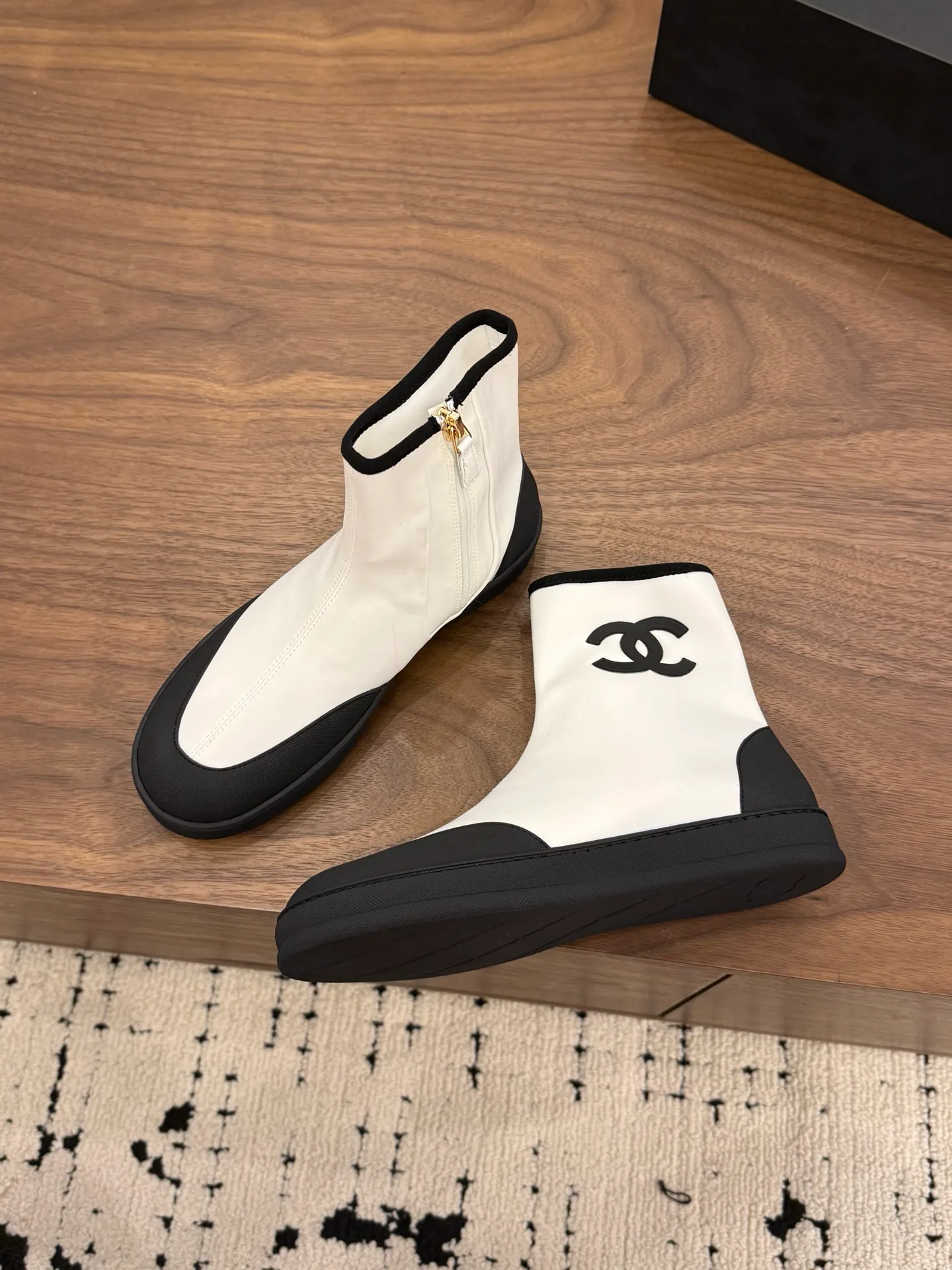 Ботинки Женские Chanel 14617196