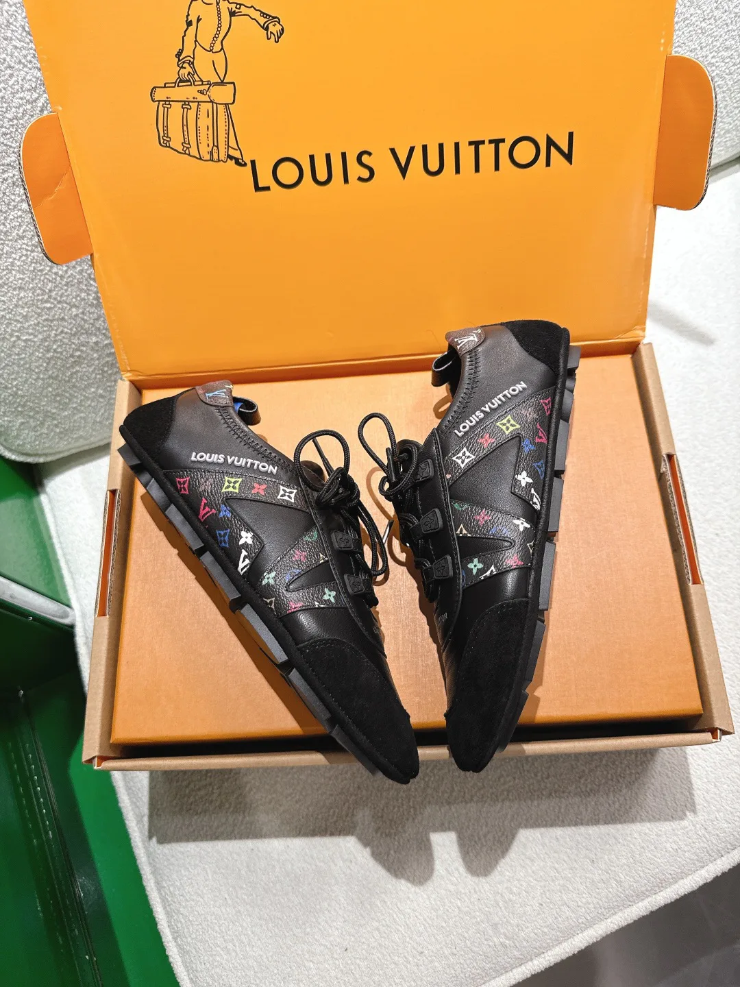 Кроссовки Женские Louis Vuitton 856470