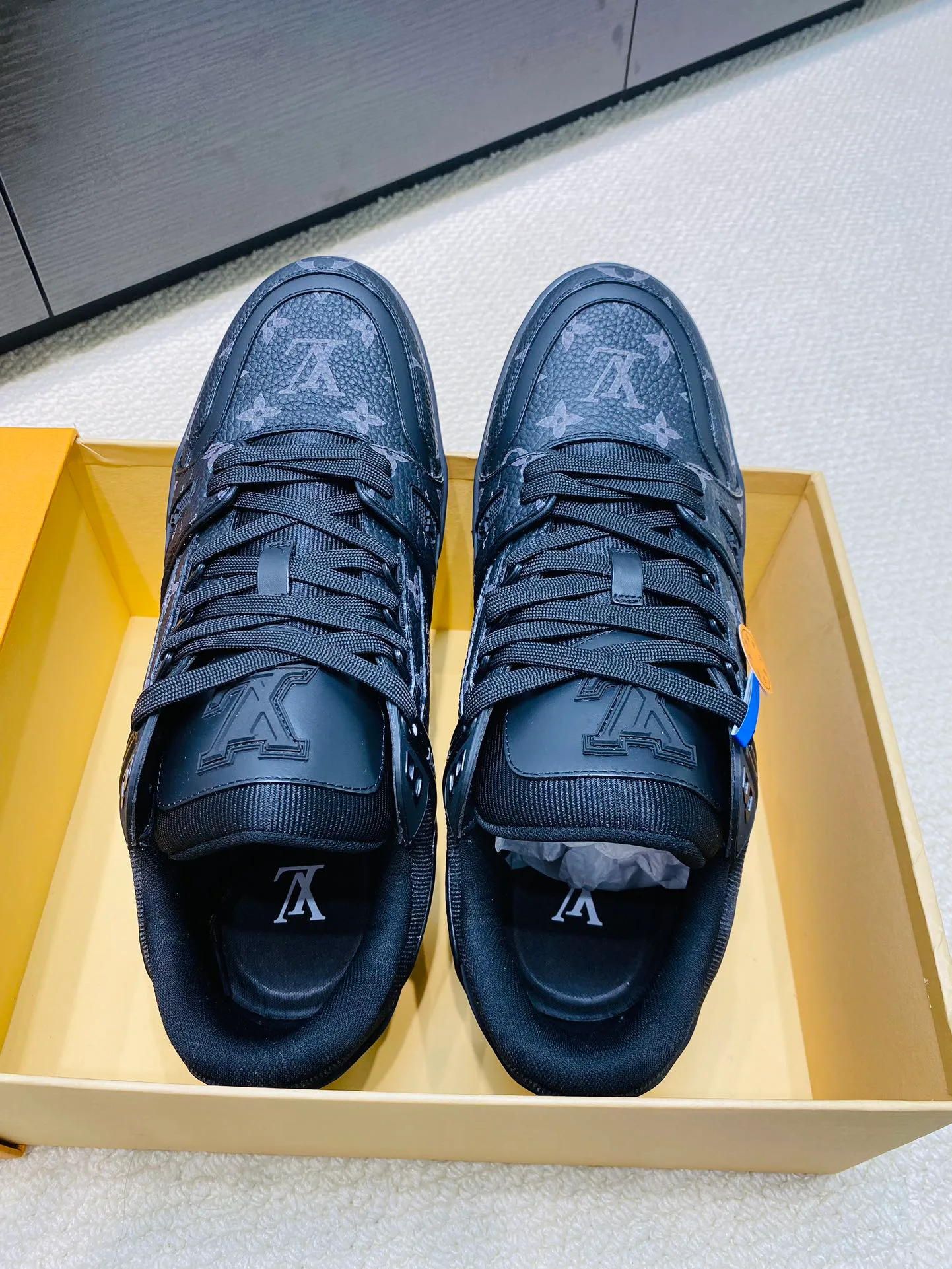 Кроссовки Женские Louis Vuitton 15278