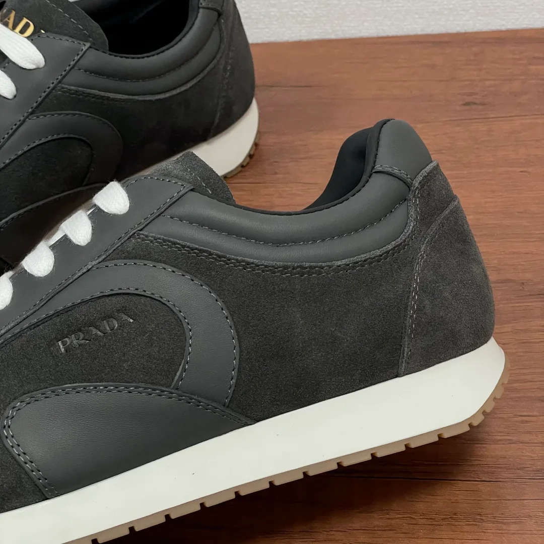 Кроссовки Мужские Prada 11426382