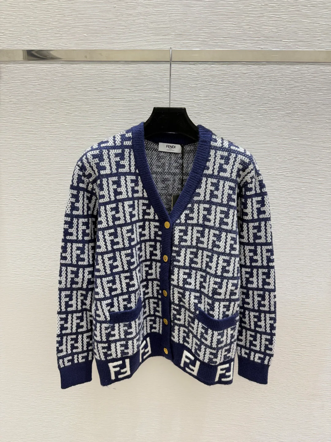 Джемперы И Свитеры Женские Fendi 18021901