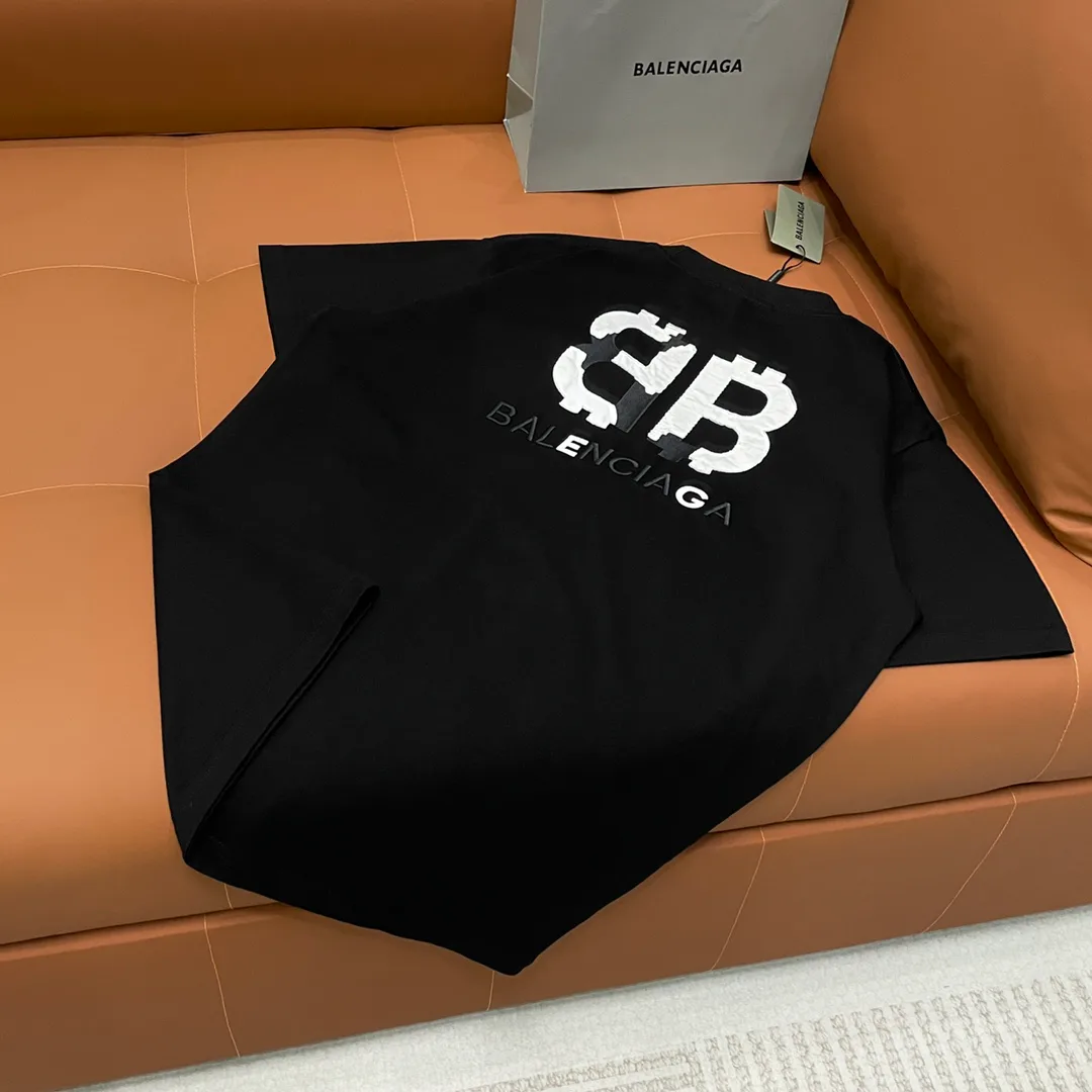 Футболки Женские Balenciaga 12538559