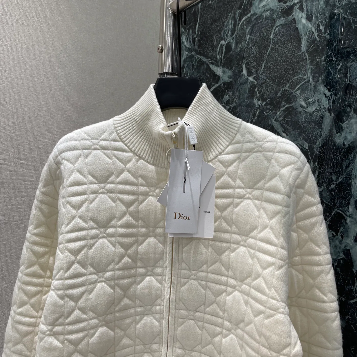 Куртки И Пуховики Женские Christian Dior 18030749